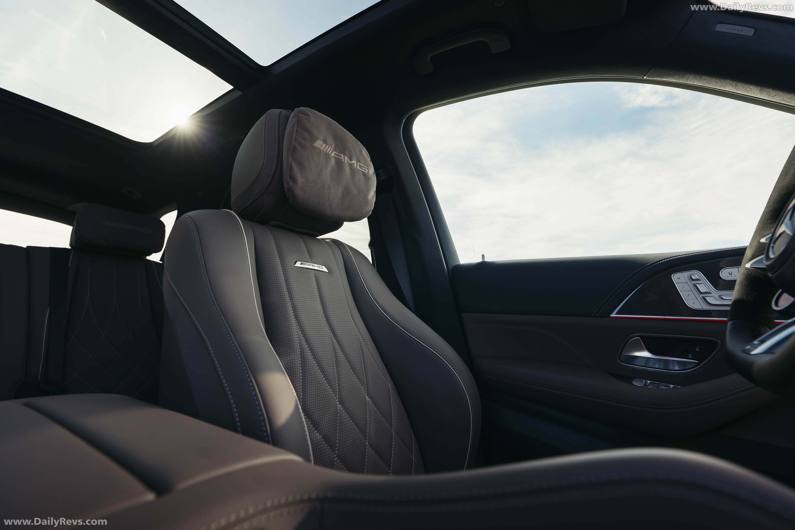 2027 Mercedes-Benz GLE 53 AMG Hybrid W167 Interior