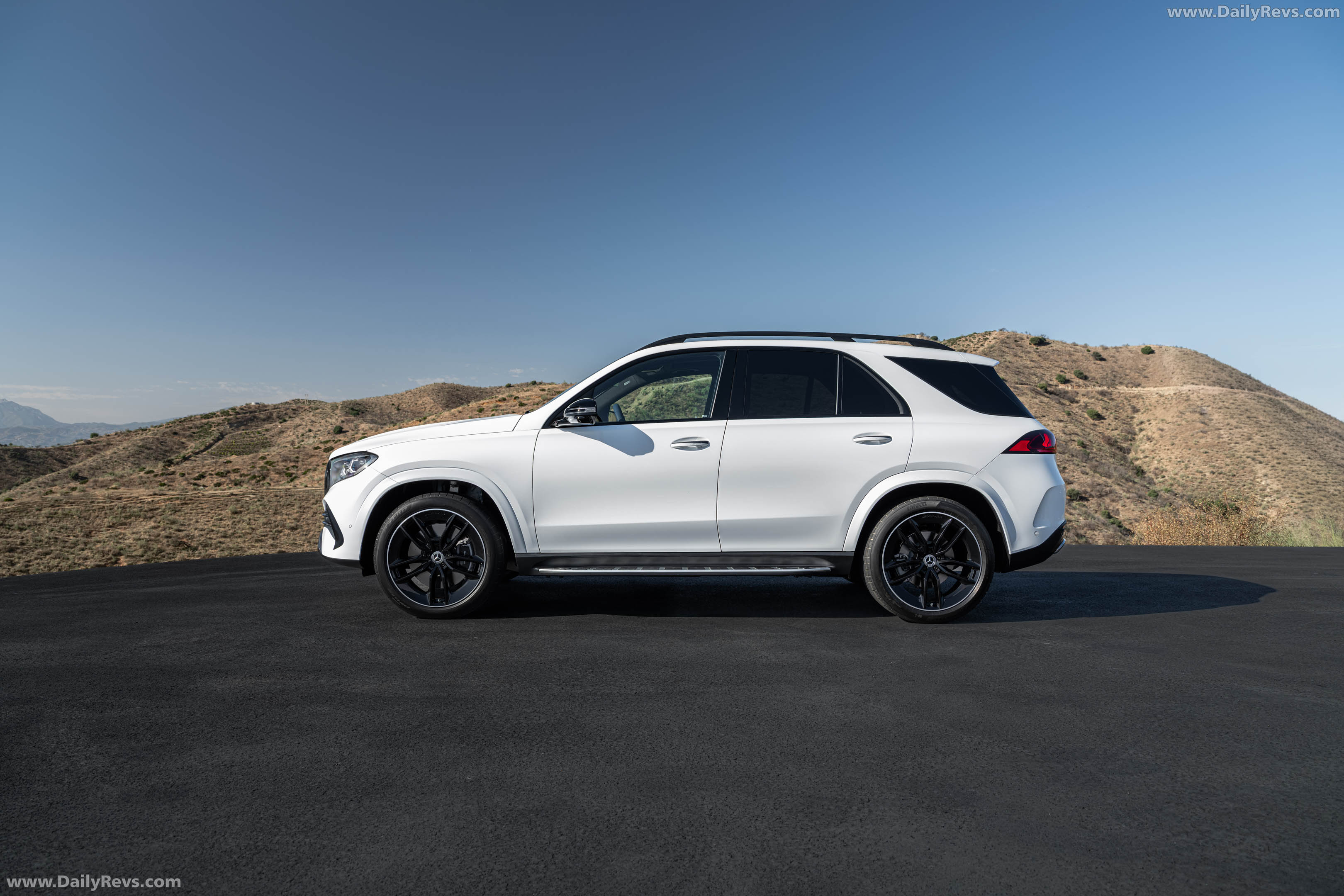 2027 Mercedes-Benz GLE W167 Side View