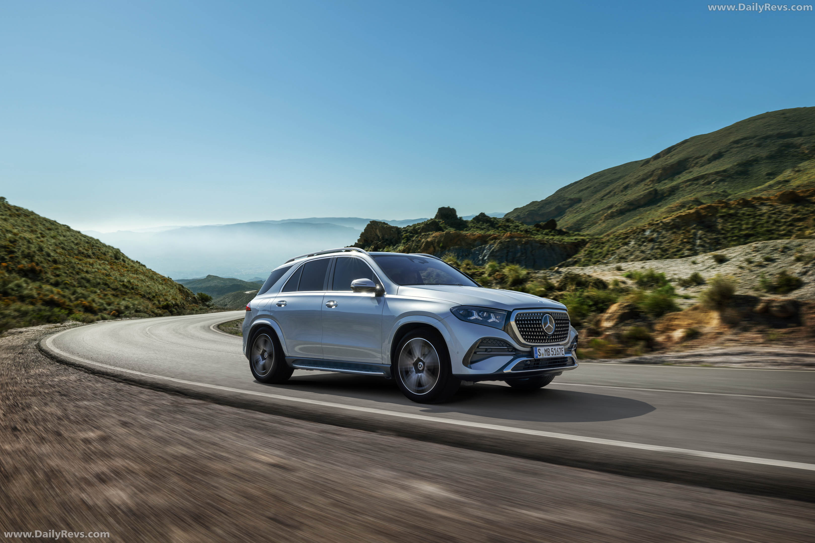 2027 Mercedes-Benz GLE Manufaktur Cote dAzur W167 Front View