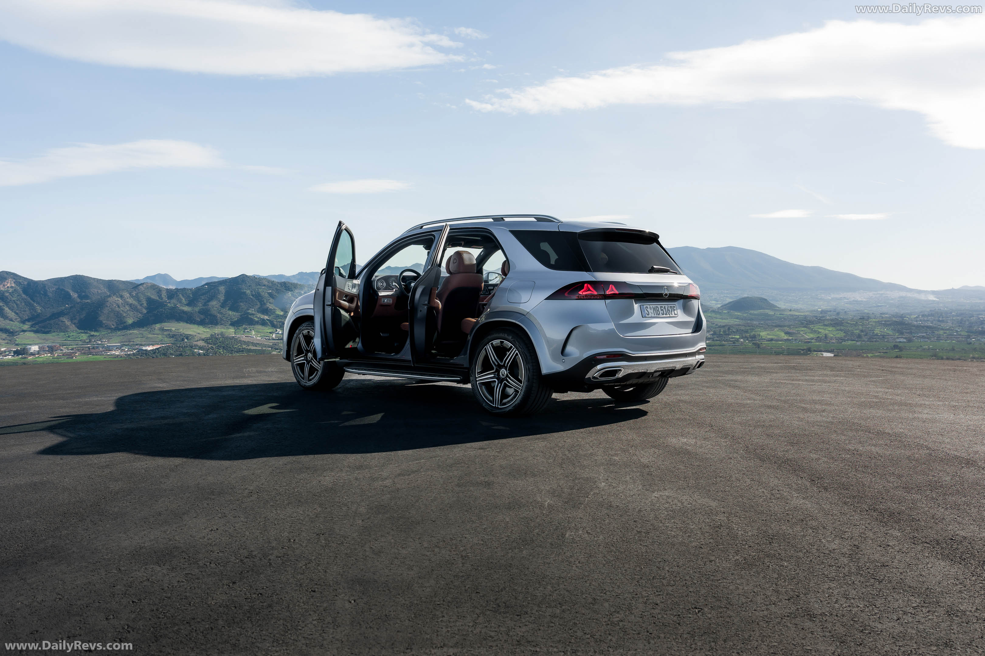2027 Mercedes-Benz GLE Manufaktur Cote dAzur W167 Rear View