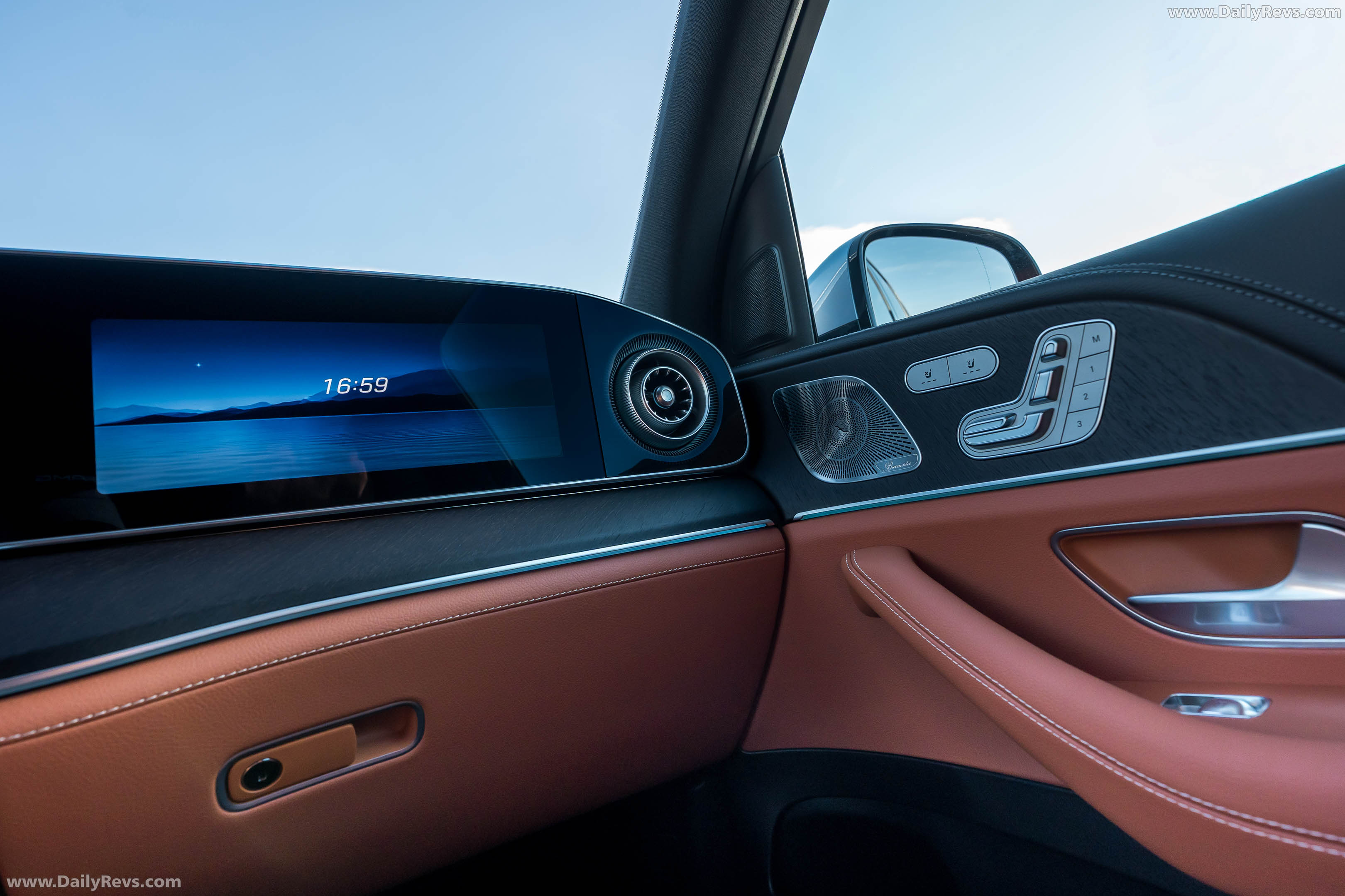 2027 Mercedes-Benz GLE Manufaktur Cote dAzur W167 Interior