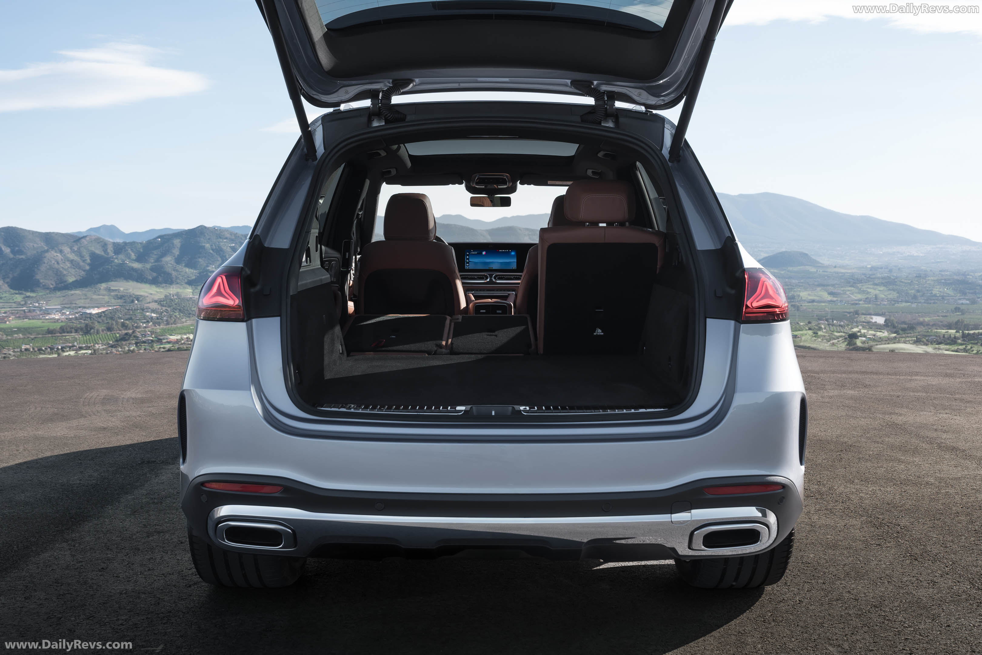 2027 Mercedes-Benz GLE Manufaktur Cote dAzur W167 Interior