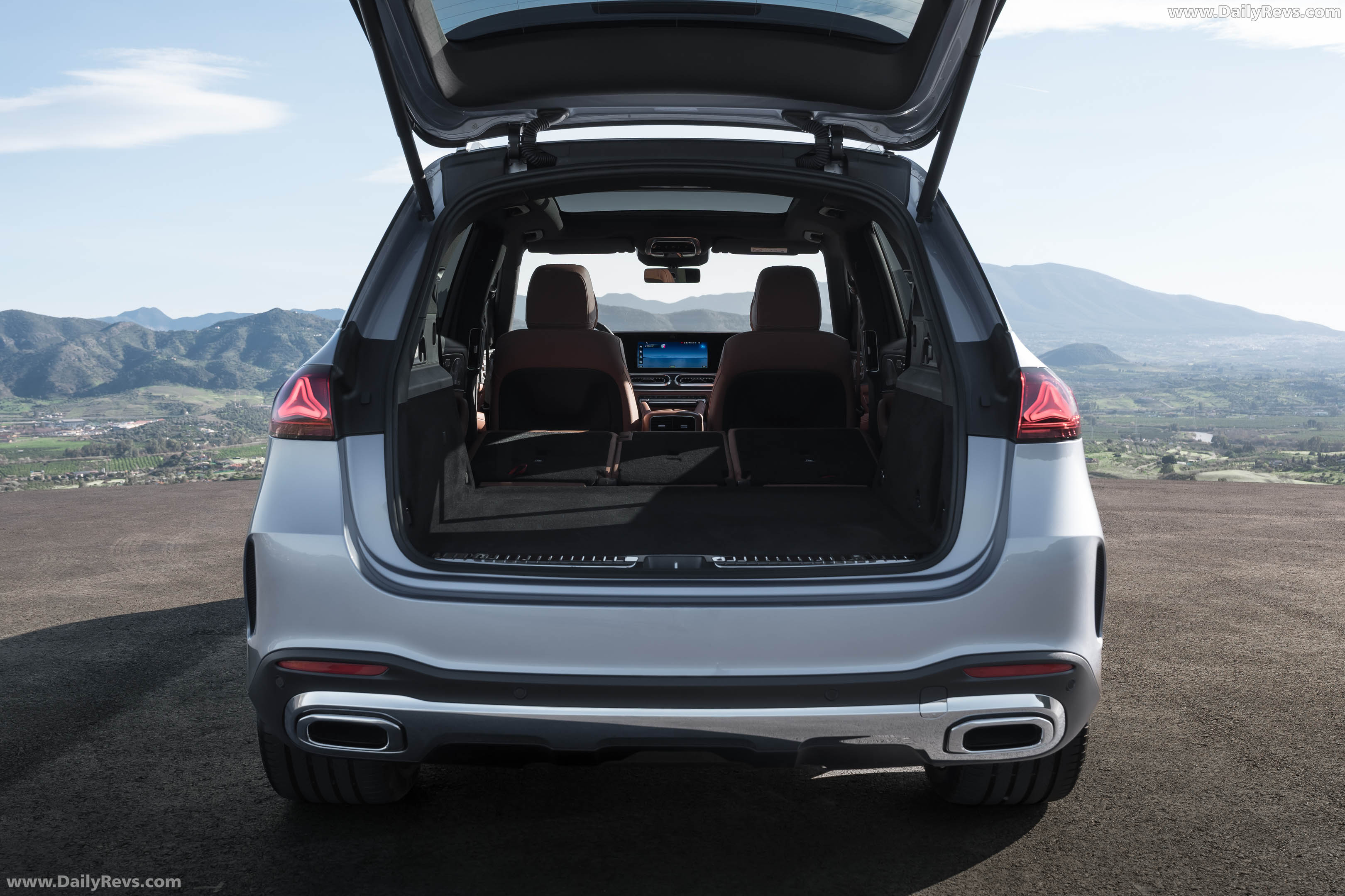 2027 Mercedes-Benz GLE Manufaktur Cote dAzur W167 Interior