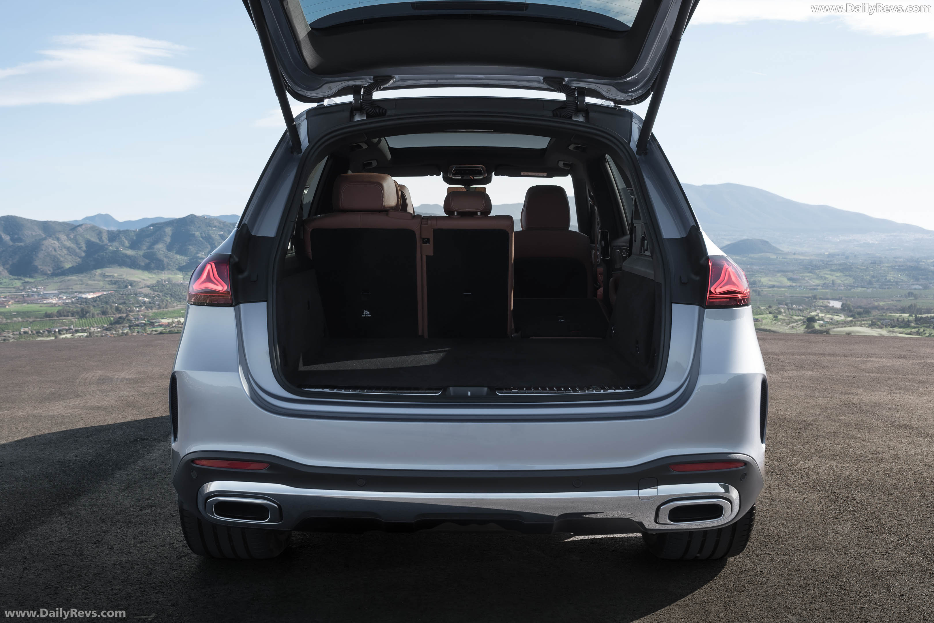 2027 Mercedes-Benz GLE Manufaktur Cote dAzur W167 Interior