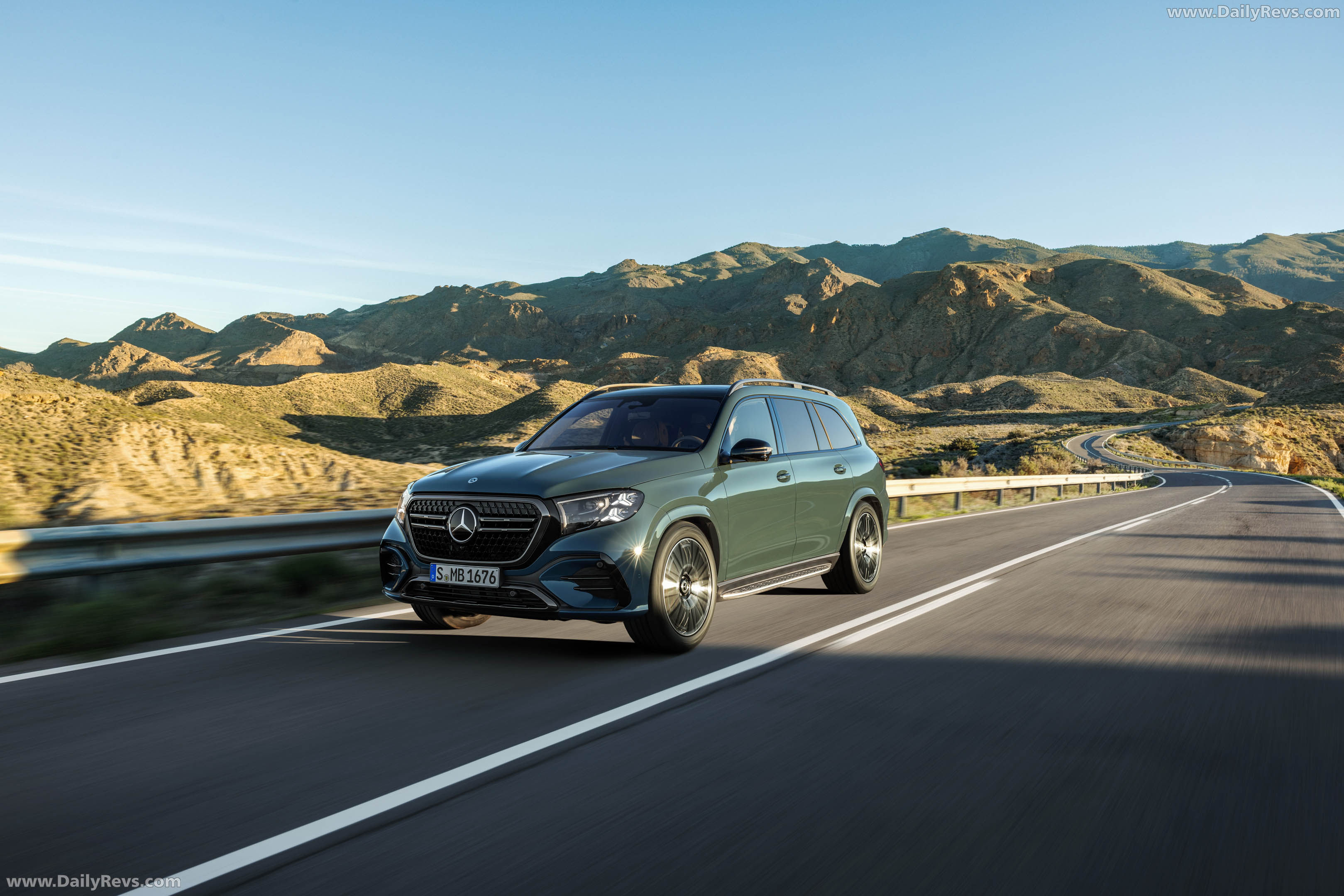 2027 Mercedes-Benz GLS X167 Front View