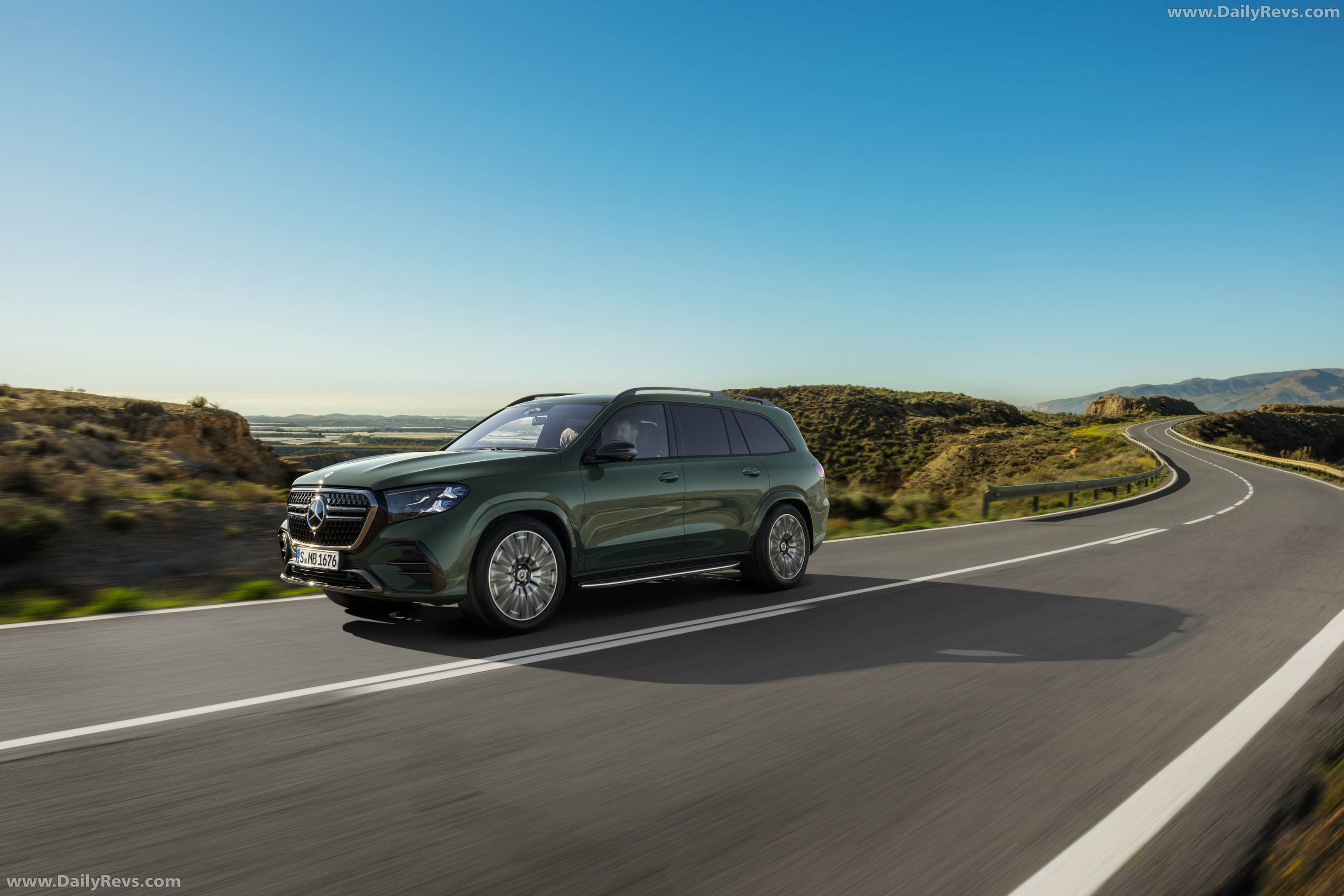 2027 Mercedes-Benz GLS X167 Side View