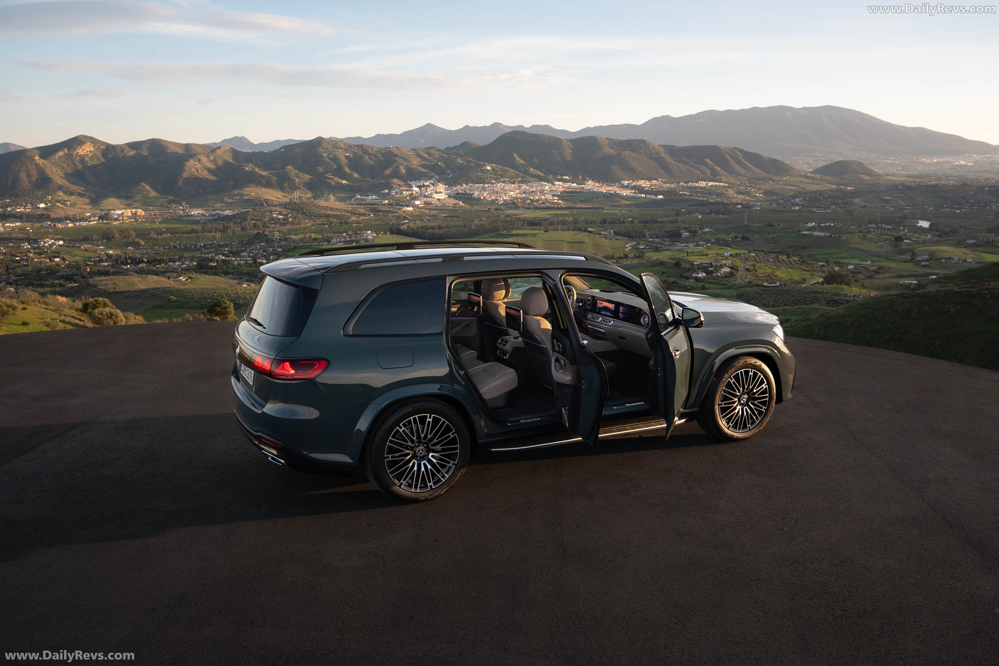2027 Mercedes-Benz GLS X167 Top View