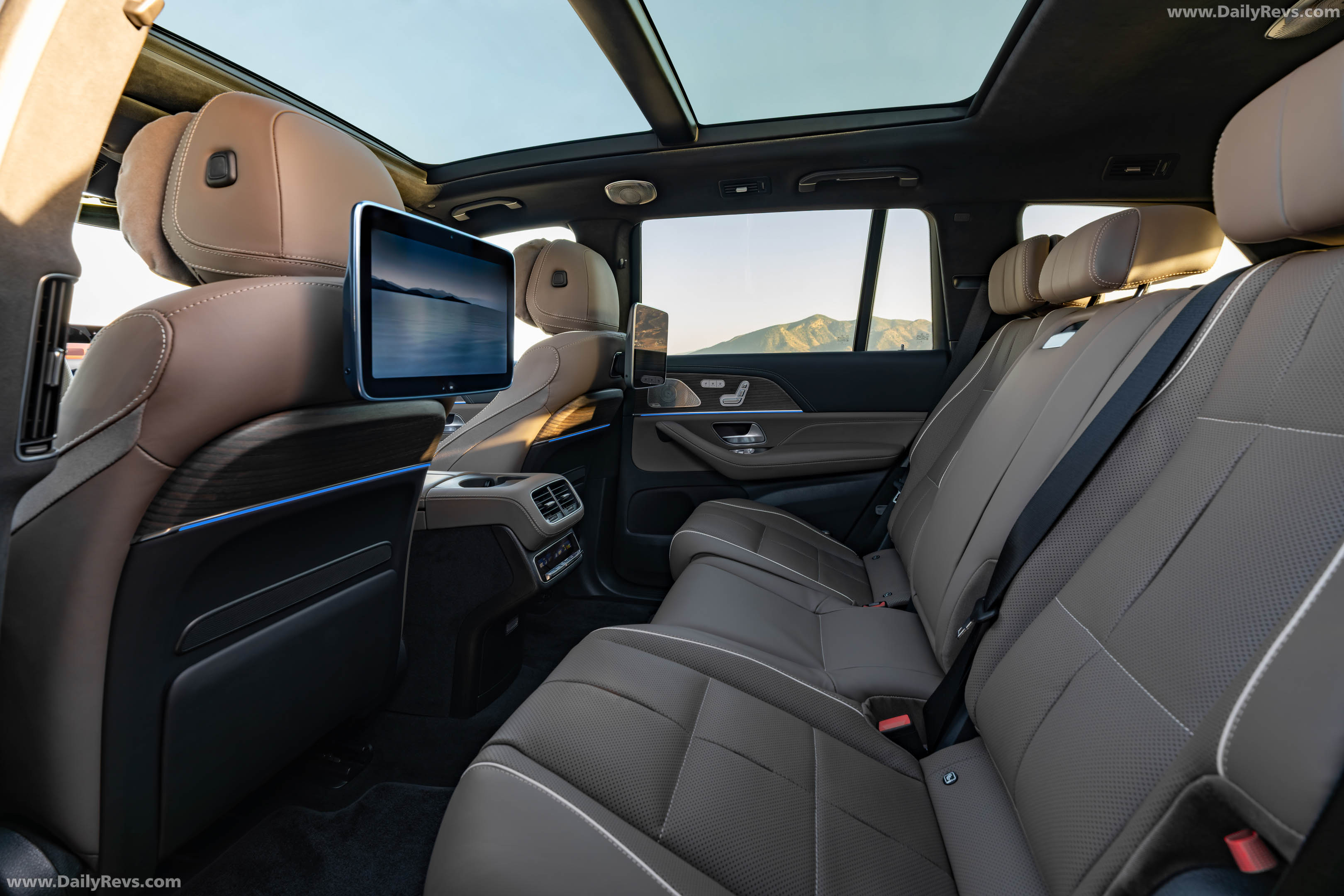 2027 Mercedes-Benz GLS X167 Interior