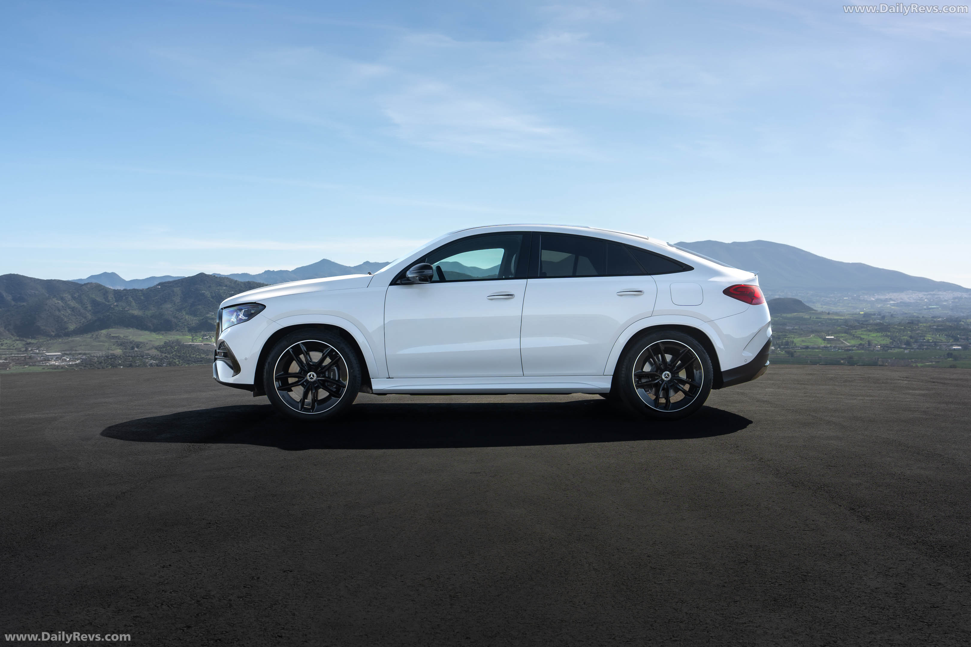 2027 Mercedes-Benz GLE Coupe C167 Side View