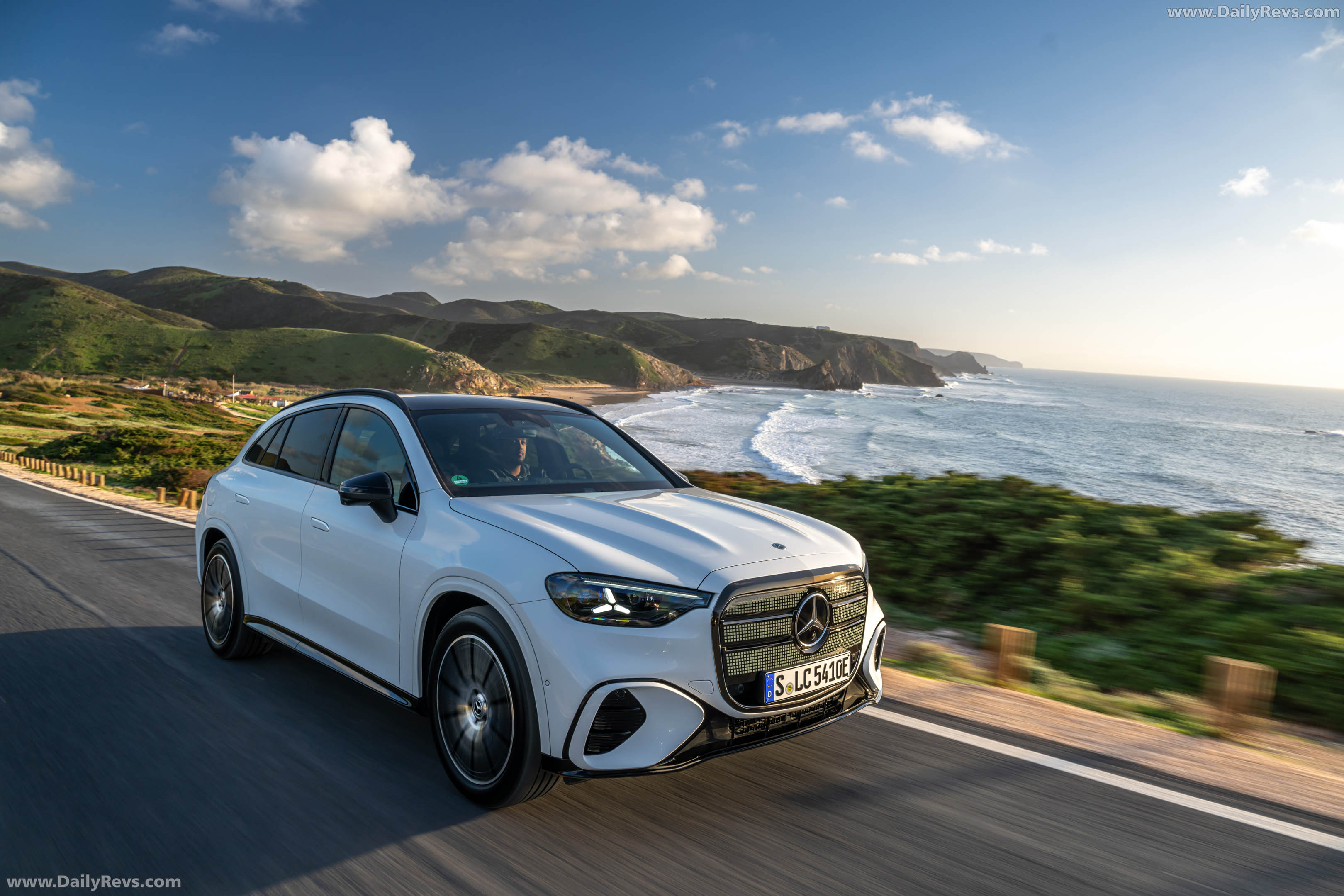 2026 Mercedes-Benz GLC EQ X254 Opalite White Front View