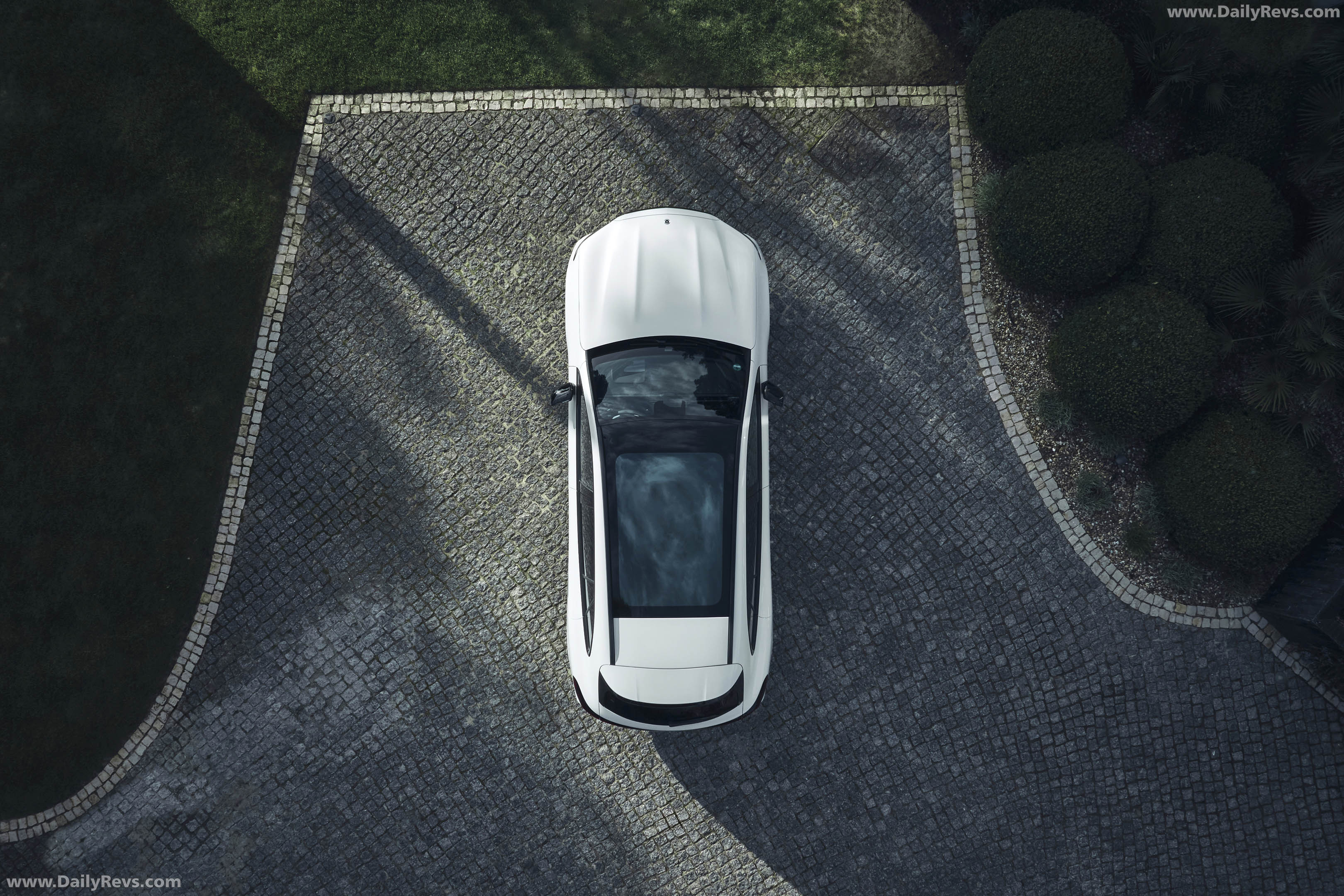 2026 Mercedes-Benz GLC EQ X254 Opalite White Top View