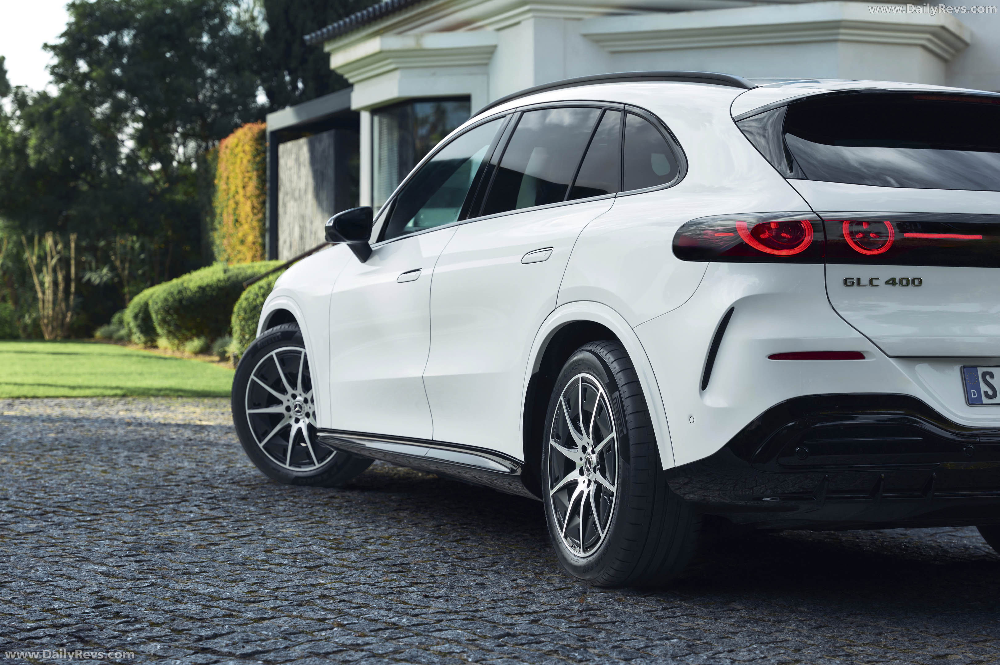 2026 Mercedes-Benz GLC EQ X254 Opalite White Exterior