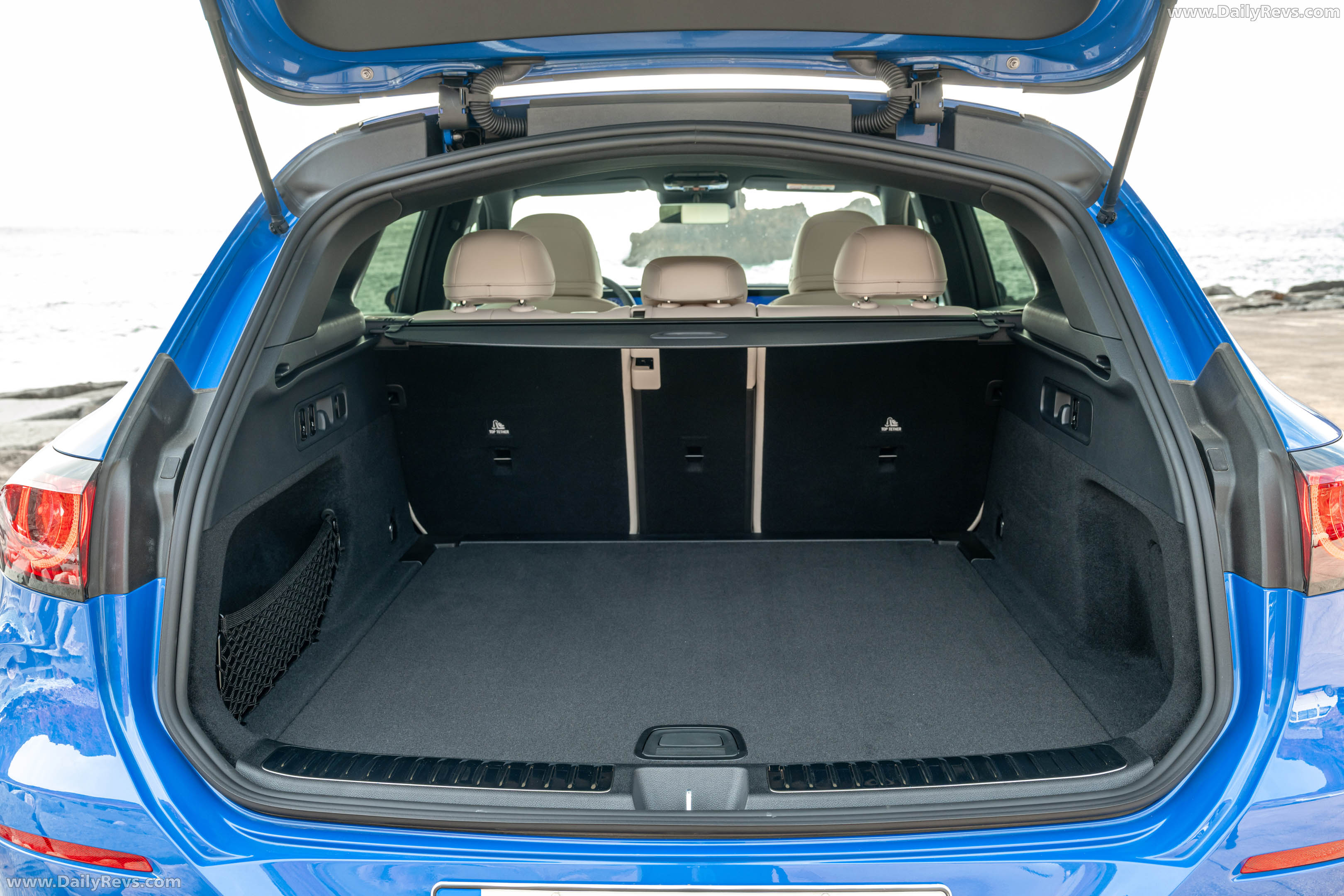 2026 Mercedes-Benz GLC EQ X254 Sheer Blue Interior