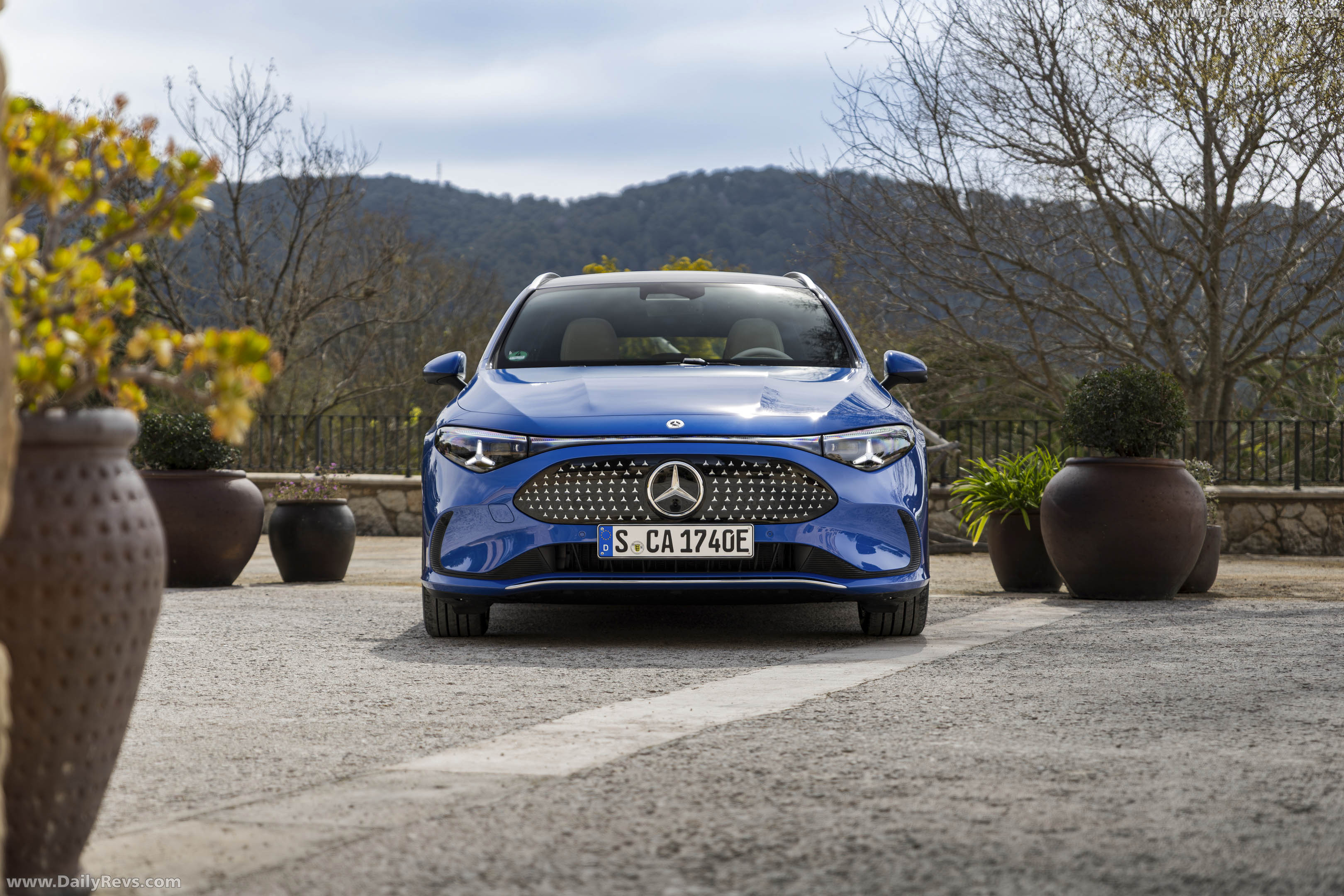 2026 Mercedes-Benz CLA 250 Plus Shooting Brake X118 Front View
