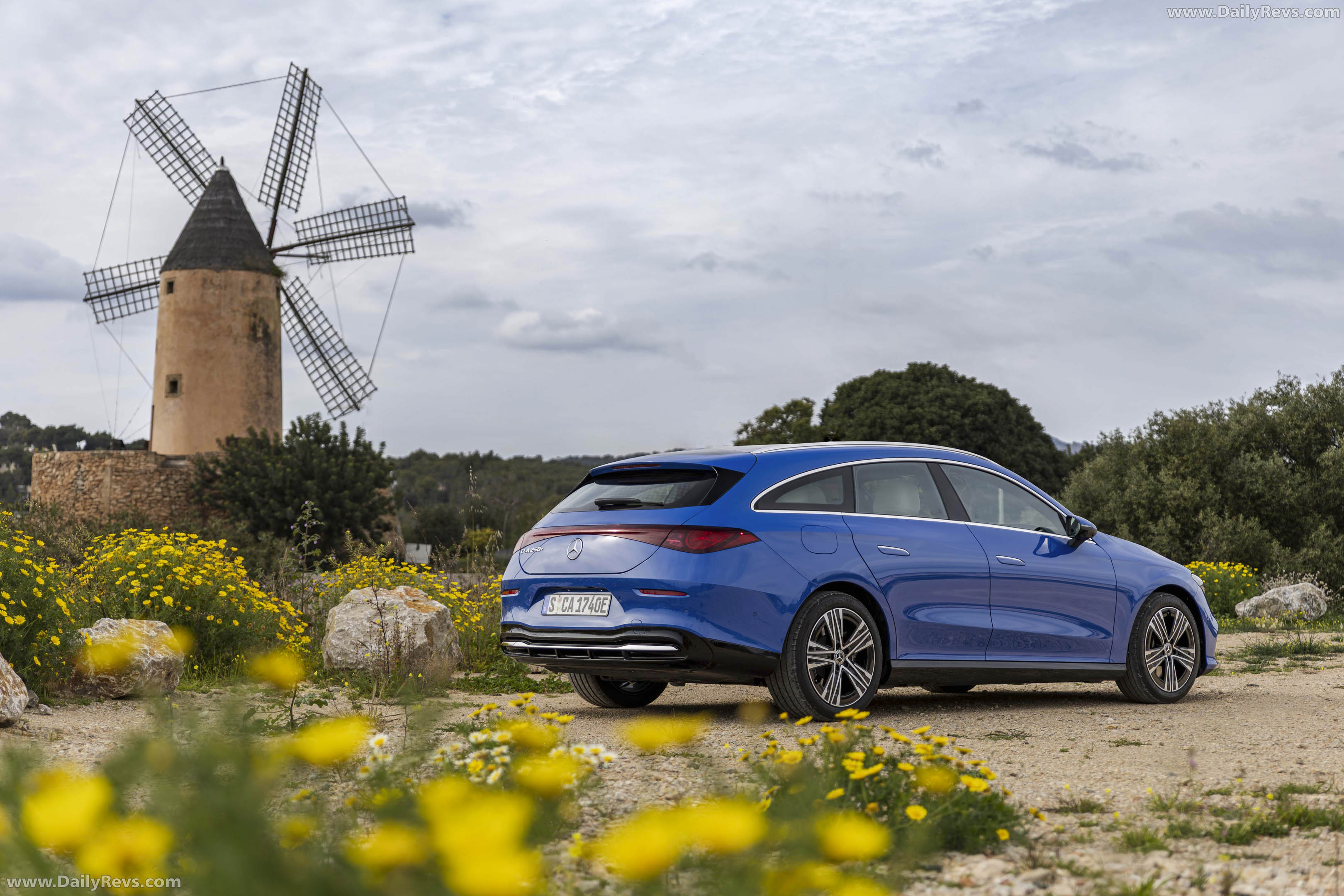 2026 Mercedes-Benz CLA 250 Plus Shooting Brake X118 Rear View
