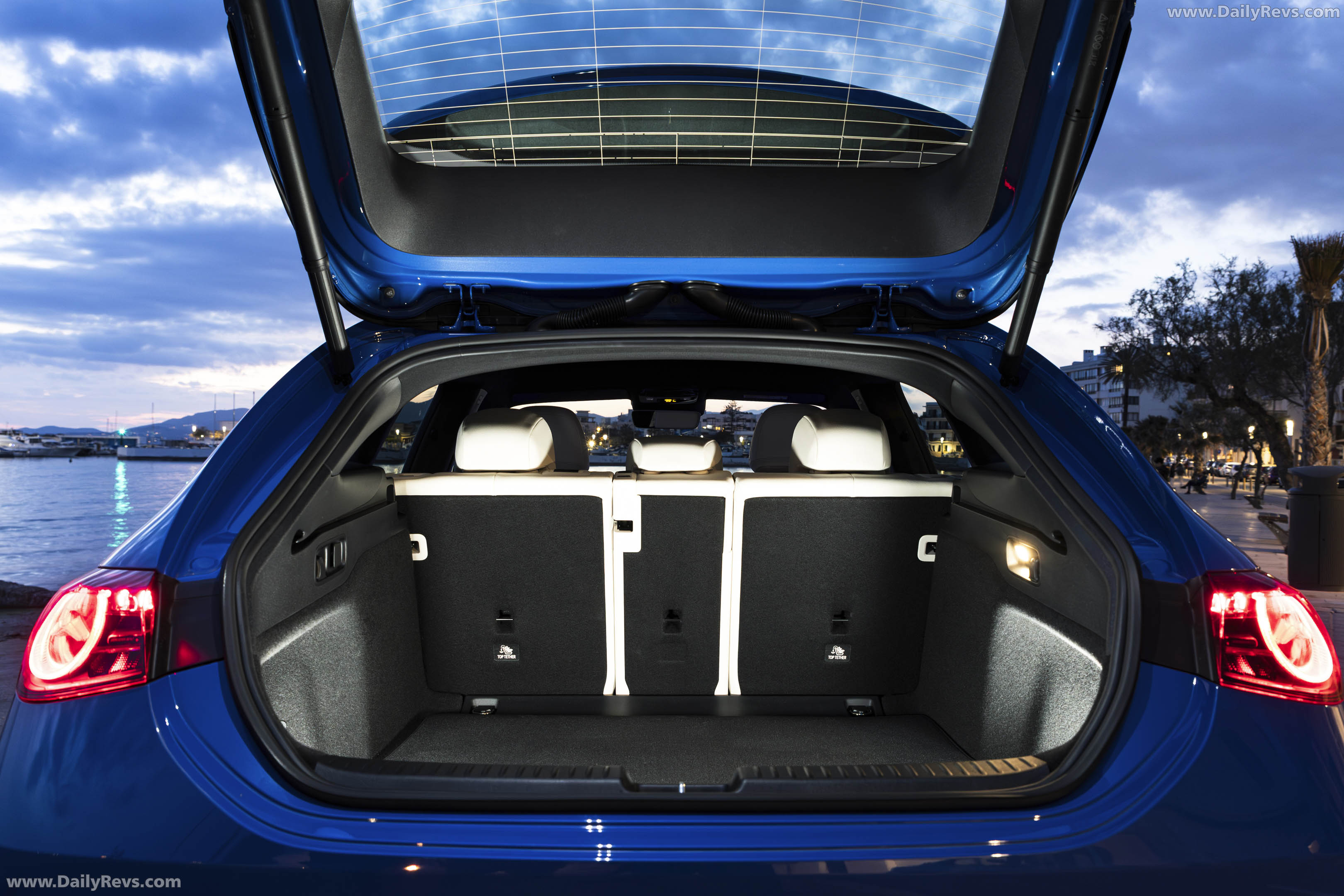 2026 Mercedes-Benz CLA 250 Plus Shooting Brake X118 Interior