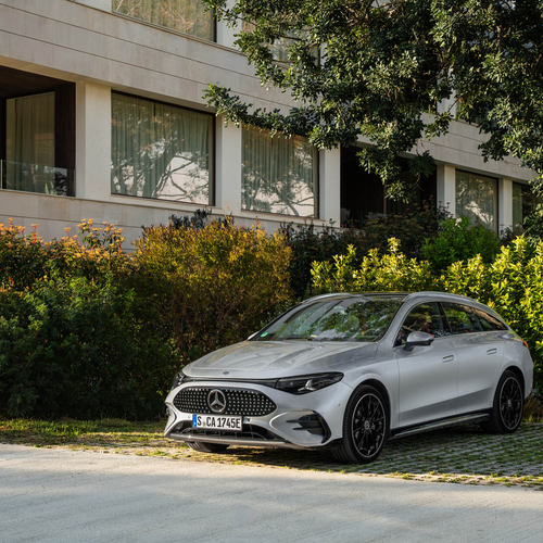 2026 Mercedes-Benz CLA 350 4MATIC Shooting Brake X118 Front View