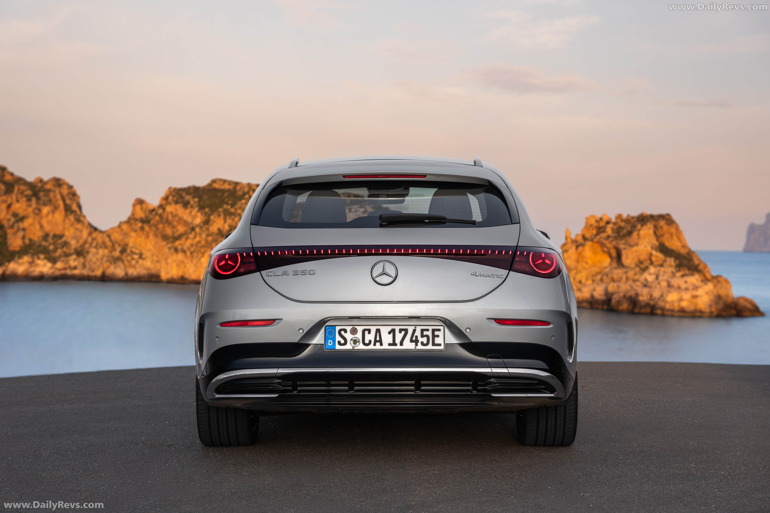 2026 Mercedes-Benz CLA 350 4MATIC Shooting Brake X118 Rear View