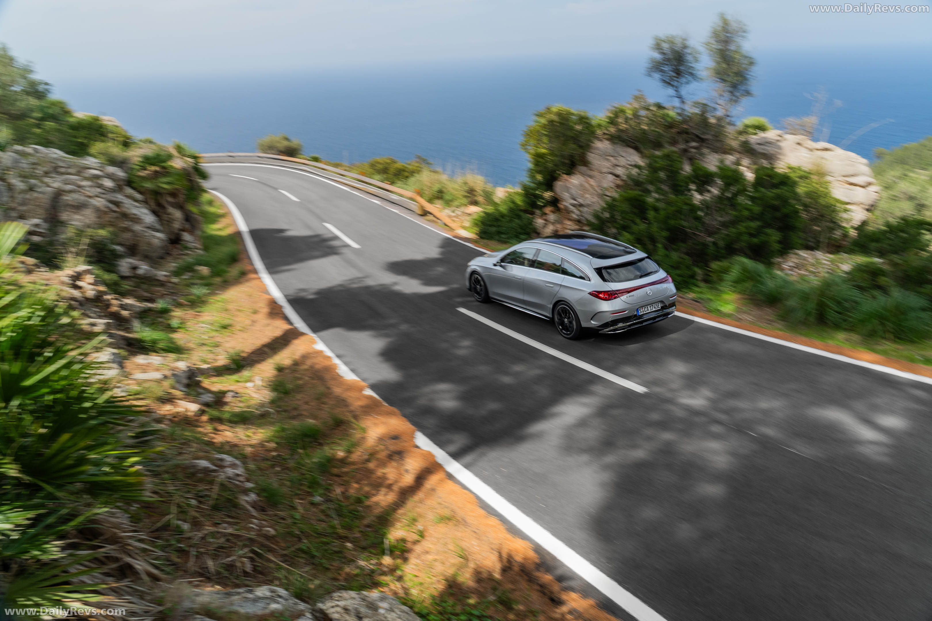 2026 Mercedes-Benz CLA 350 4MATIC Shooting Brake X118 Top View