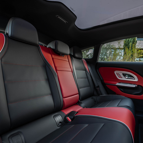 2026 Mercedes-Benz CLA 350 4MATIC Shooting Brake X118 Interior