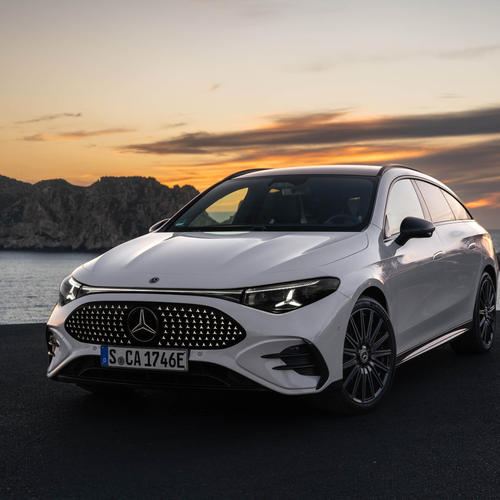 2026 Mercedes-Benz CLA 350 4MATIC Shooting Brake X118 Polar White Front View