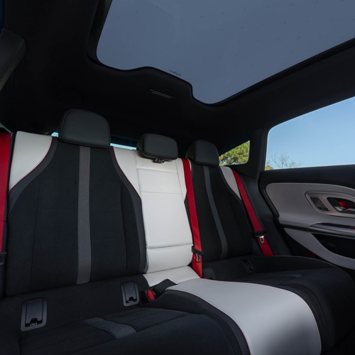 2026 Mercedes-Benz CLA 350 4MATIC Shooting Brake X118 Polar White Interior