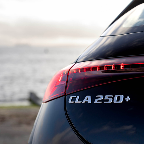 2026 Mercedes-Benz CLA 250 Plus Shooting Brake X118 Cosmic Black Exterior
