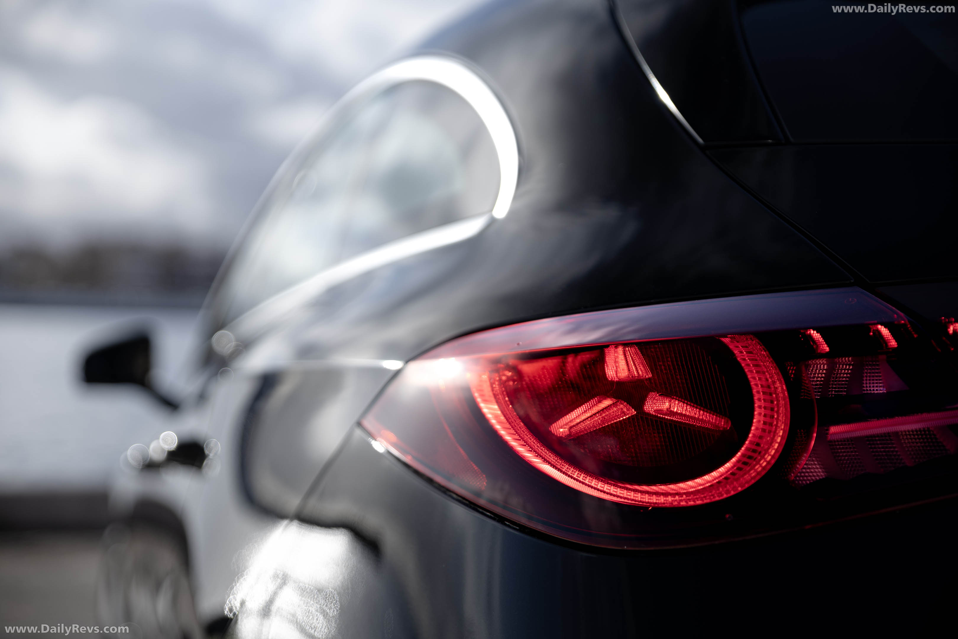 2026 Mercedes-Benz CLA 250 Plus Shooting Brake X118 Cosmic Black Exterior