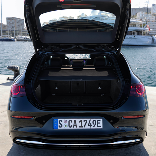 2026 Mercedes-Benz CLA 250 Plus Shooting Brake X118 Cosmic Black Interior