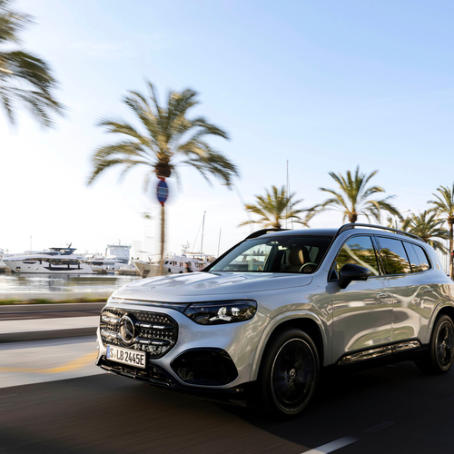 2027 Mercedes-Benz GLB 250 Plus EQ X247 High-tech Silver Front View