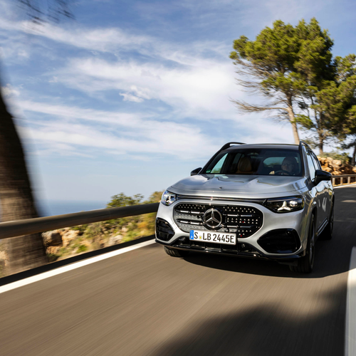 2027 Mercedes-Benz GLB 250 Plus EQ X247 High-tech Silver Front View