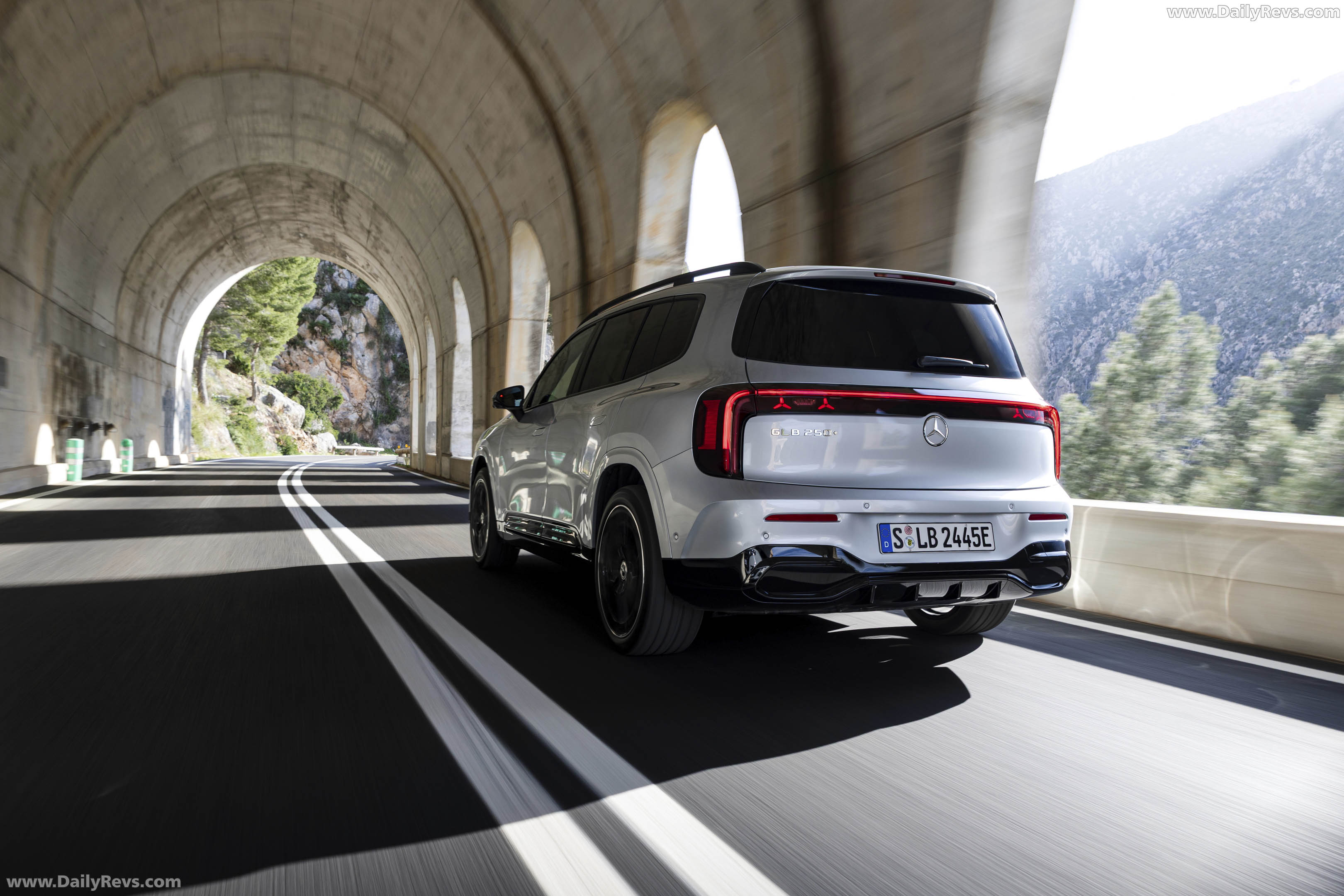 2027 Mercedes-Benz GLB 250 Plus EQ X247 High-tech Silver Rear View
