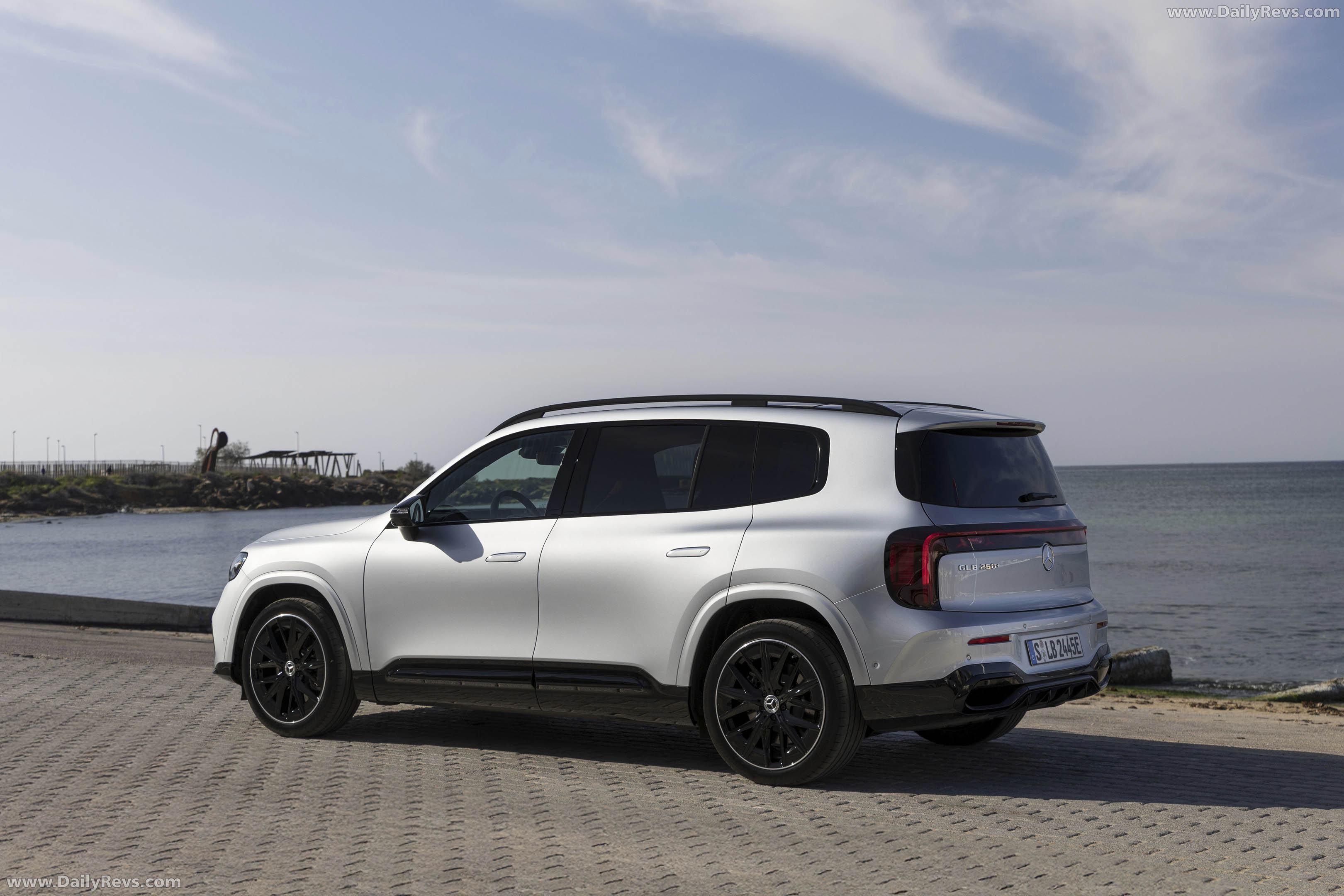2027 Mercedes-Benz GLB 250 Plus EQ X247 High-tech Silver Rear View
