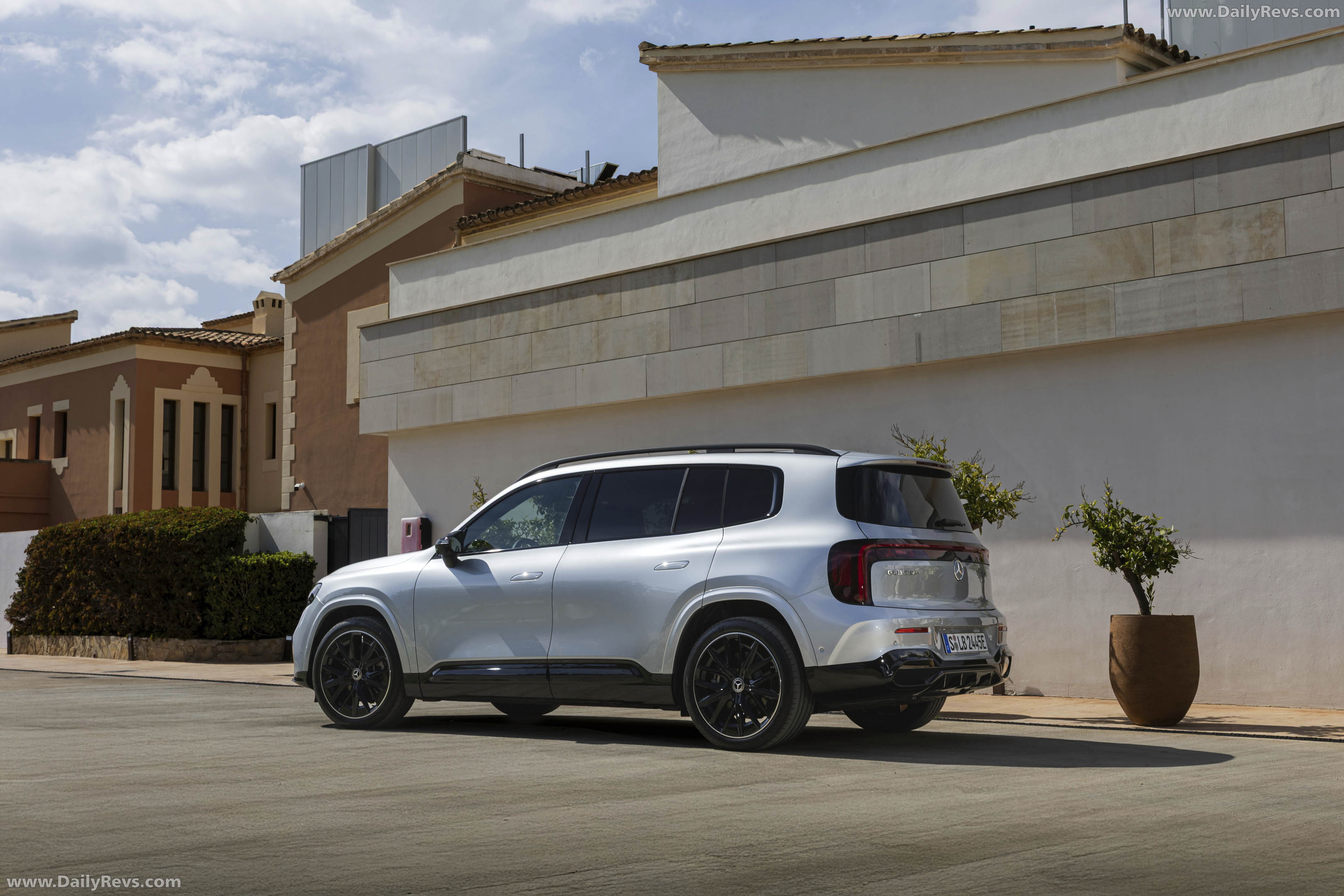 2027 Mercedes-Benz GLB 250 Plus EQ X247 High-tech Silver Rear View