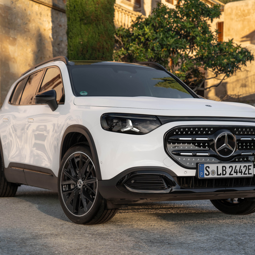 2027 Mercedes-Benz GLB 250 Plus EQ X247 Polar White Front View