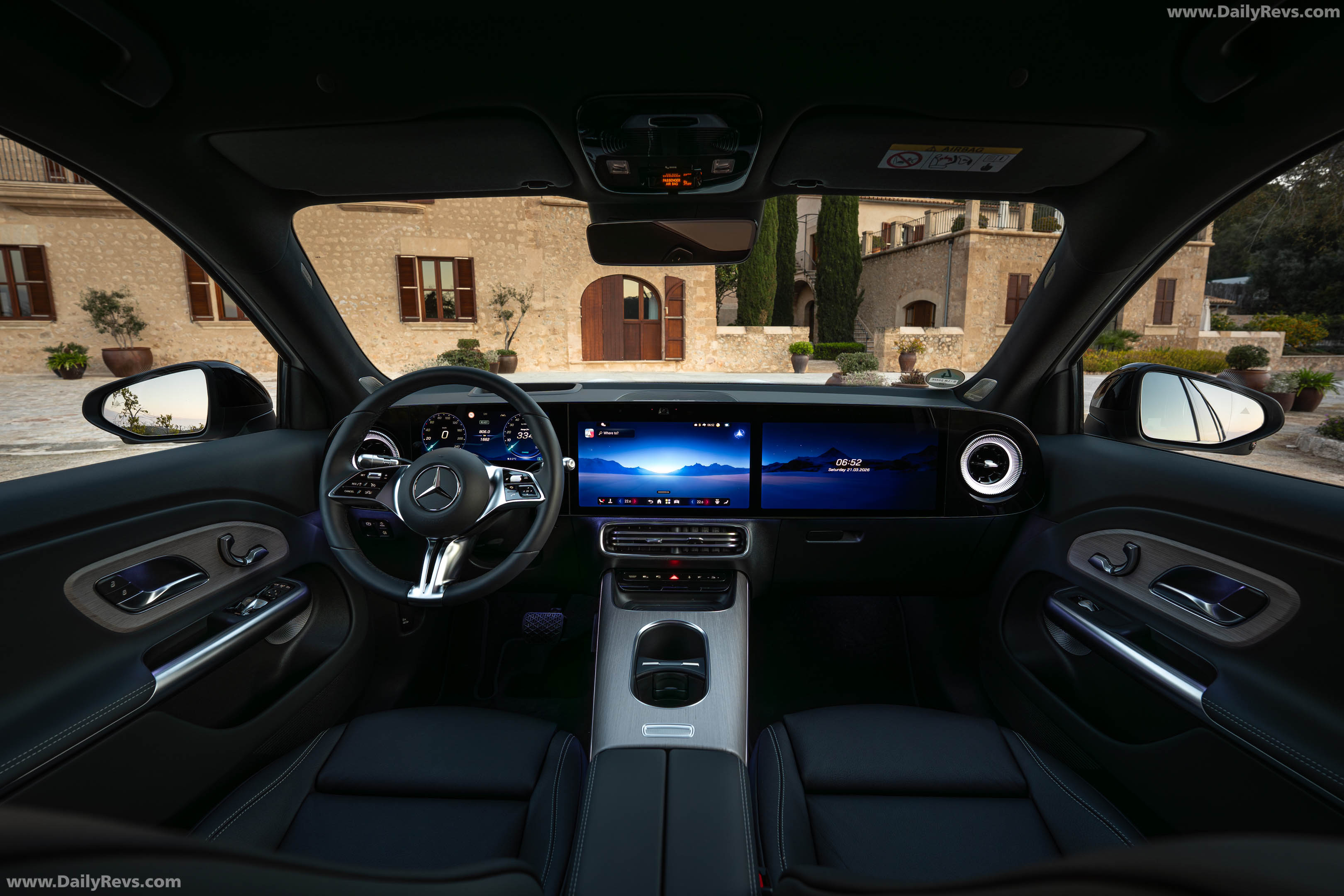 2027 Mercedes-Benz GLB 250 Plus EQ X247 Polar White Interior