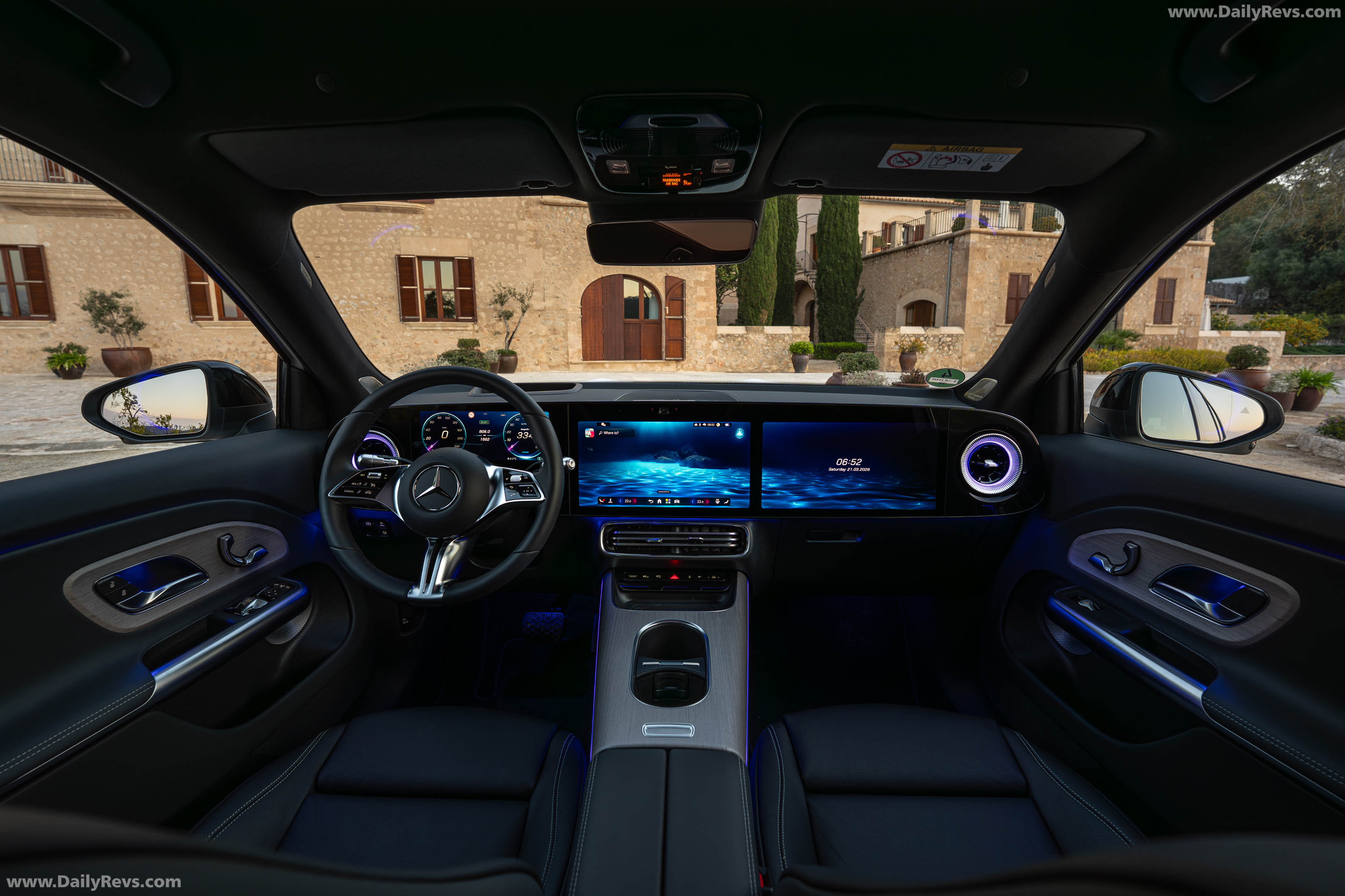 2027 Mercedes-Benz GLB 250 Plus EQ X247 Polar White Interior