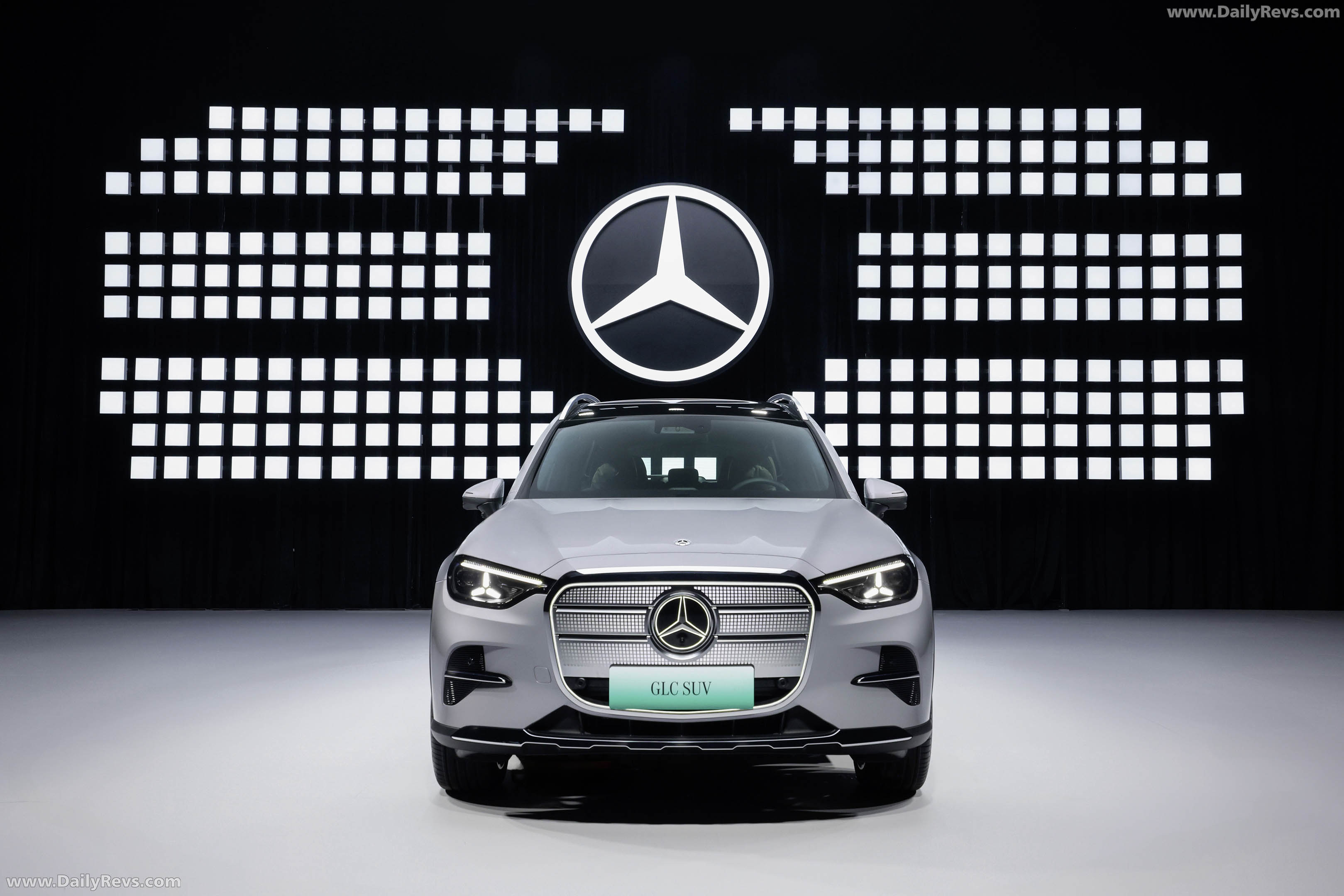 2026 Mercedes-Benz GLC 390 L EQ X540 Front View