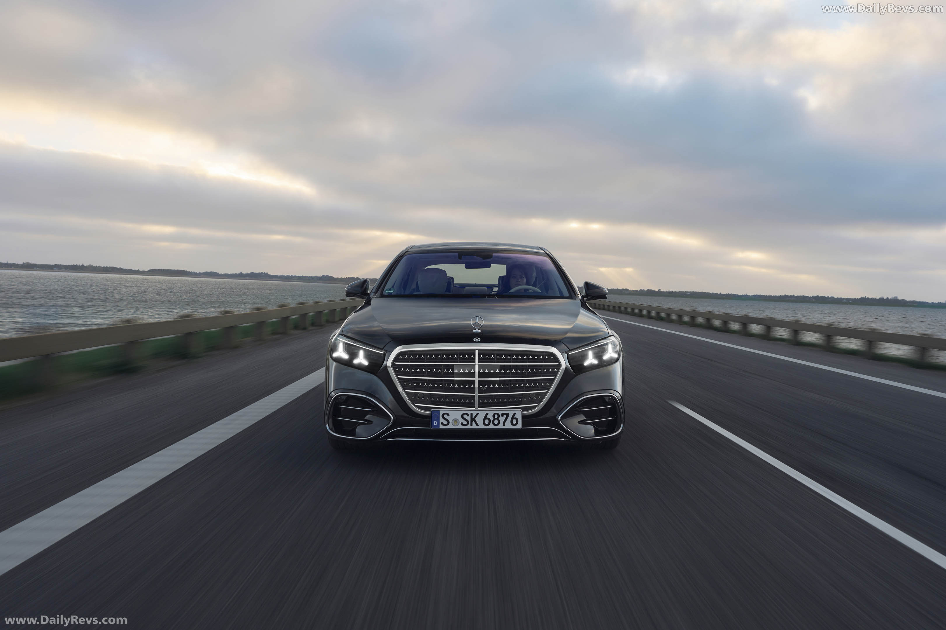 2027 Mercedes-Benz S 450 4MATIC W223 Front View