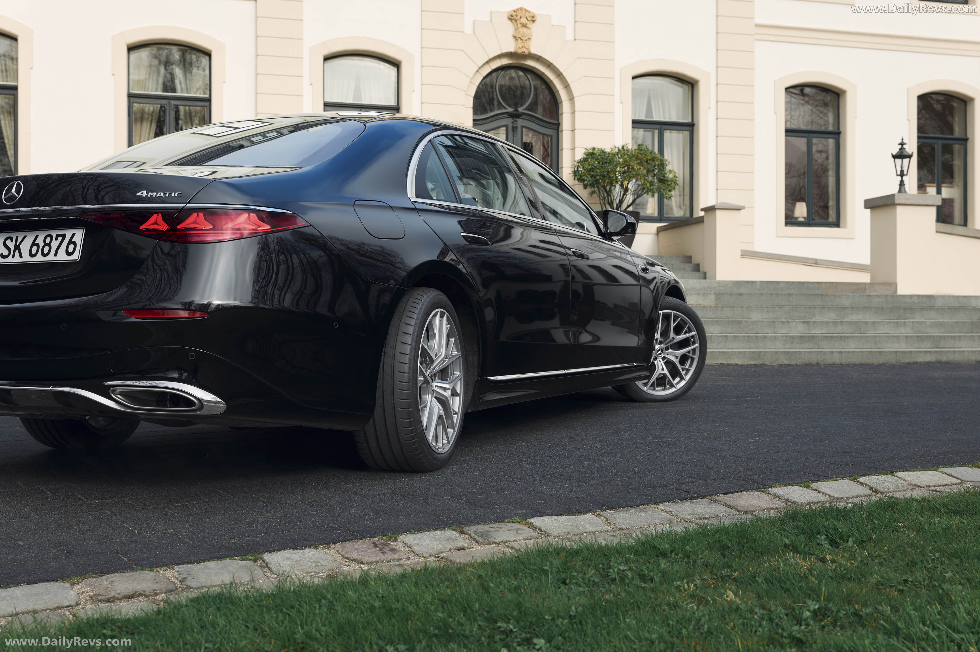 2027 Mercedes-Benz S 450 4MATIC W223 Exterior