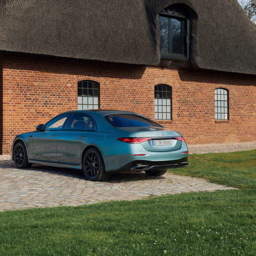 2027 Mercedes-Benz S 580e 4MATIC W223 Rear View