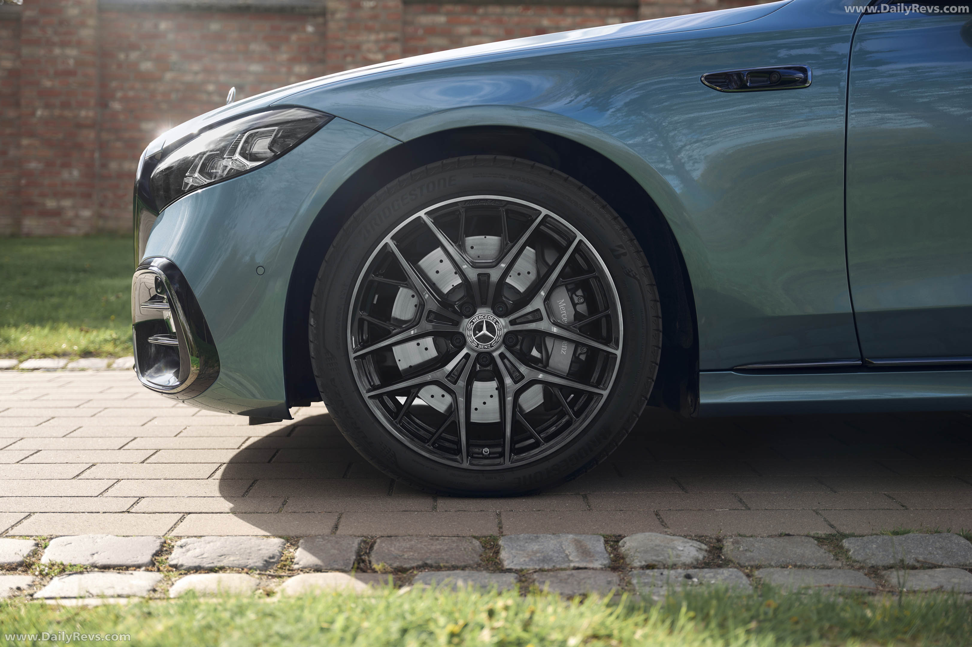 2027 Mercedes-Benz S 580e 4MATIC W223 Exterior