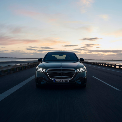 2027 Mercedes-Benz S 500 4MATIC Manufaktur W223 Front View