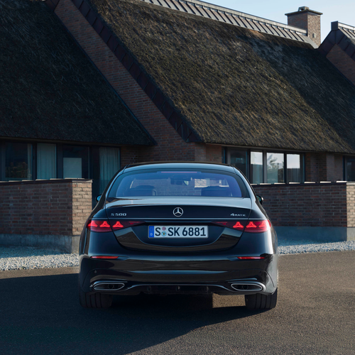 2027 Mercedes-Benz S 500 4MATIC Manufaktur W223 Rear View