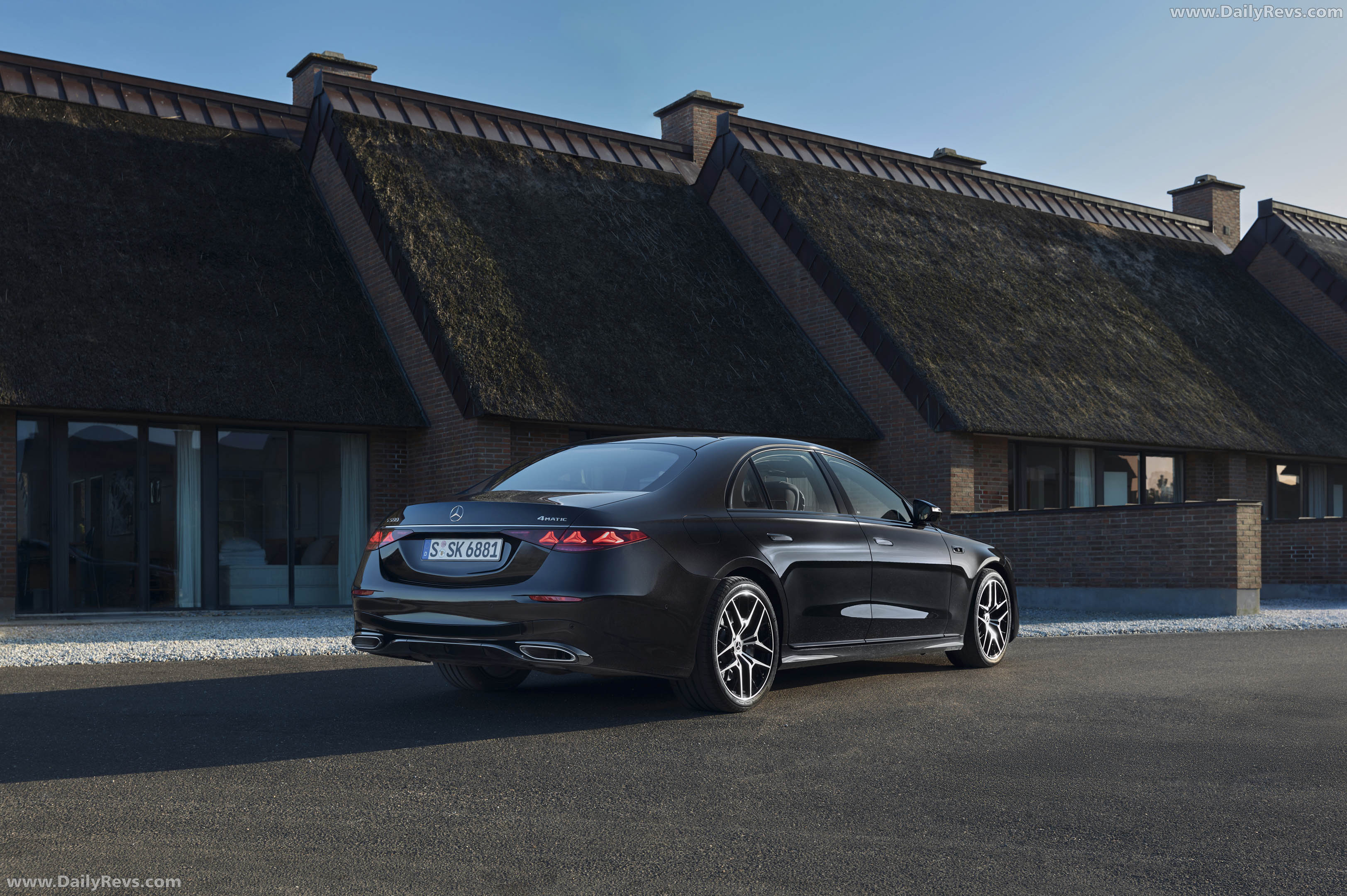 2027 Mercedes-Benz S 500 4MATIC Manufaktur W223 Rear View