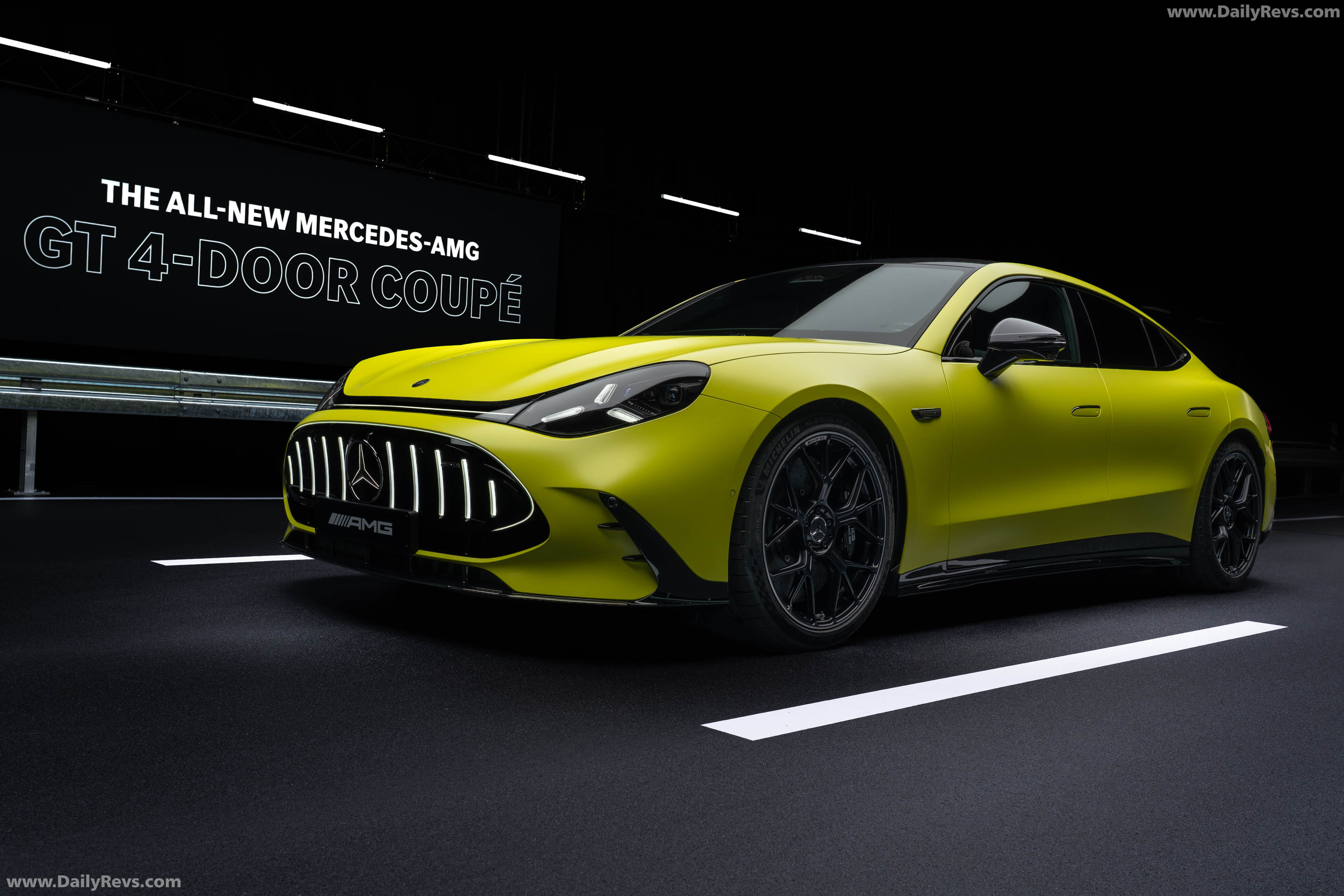 2027 Mercedes-Benz AMG GT 63 4-door Coupe X290 Front View