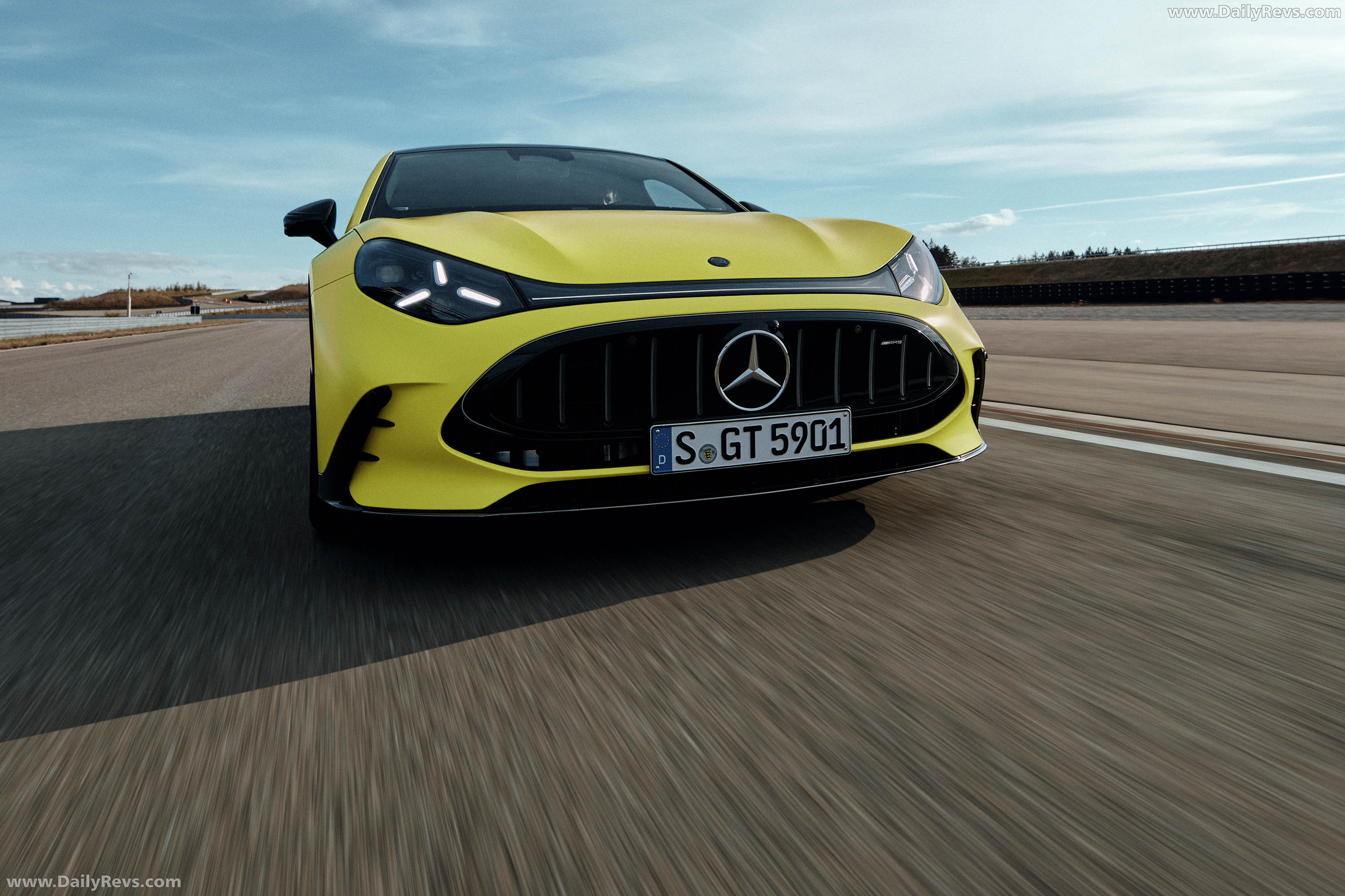 2027 Mercedes-Benz AMG GT 63 4-door Coupe X290 Front View