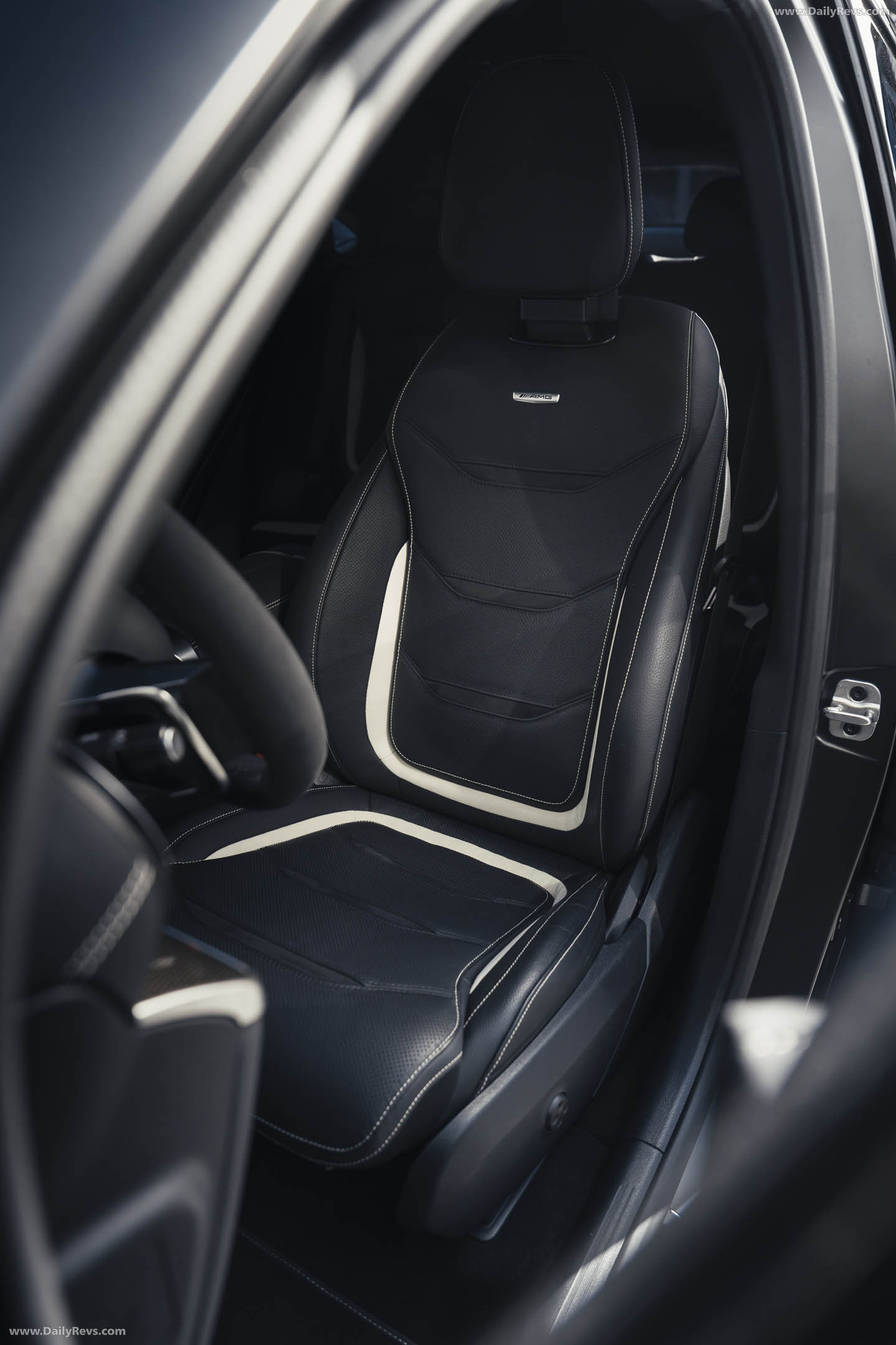 2027 Mercedes-Benz GLC 53 AMG Coupe MANUFAKTUR C254 Interior