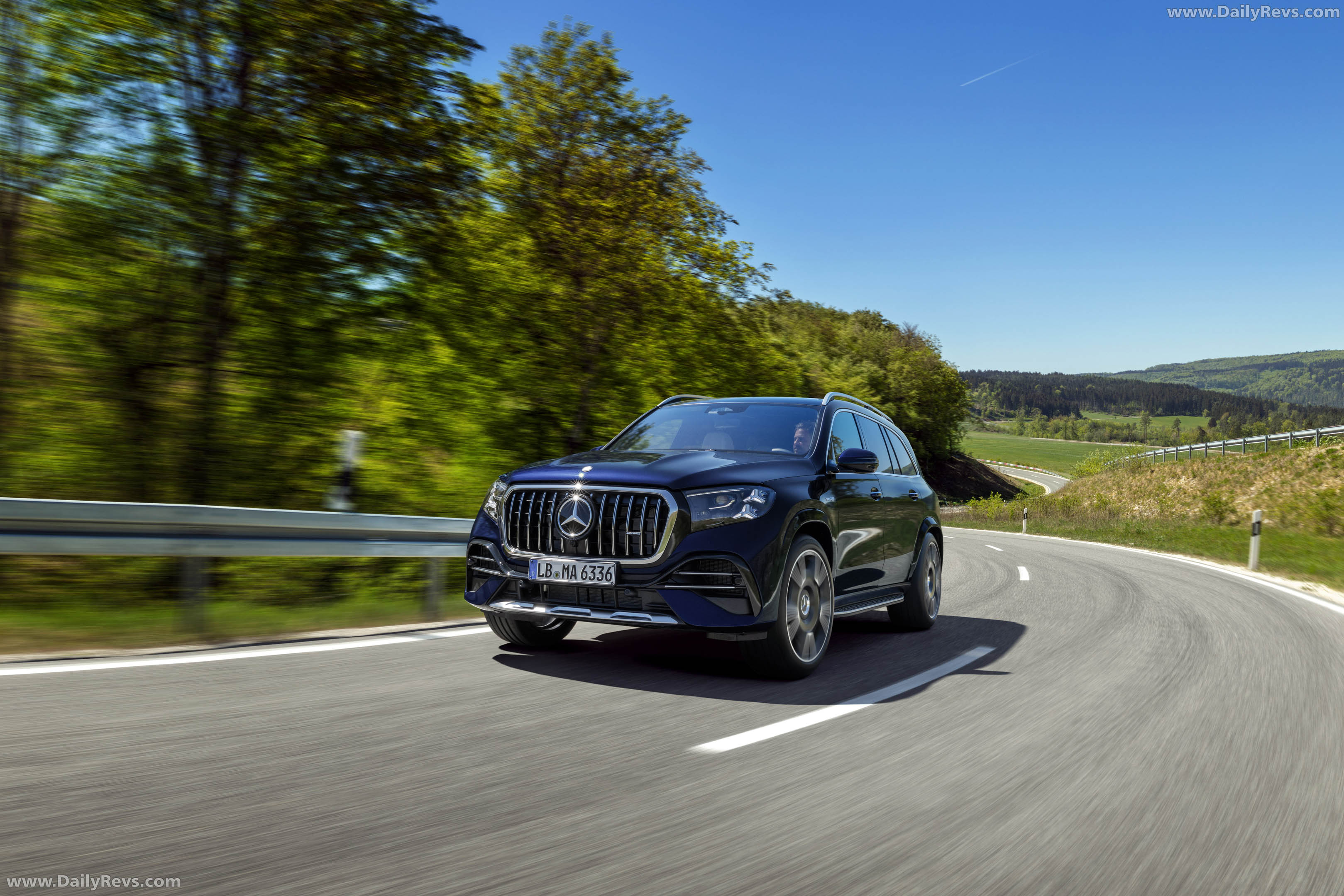 2027 Mercedes-Benz GLS 63 AMG X167 Front View