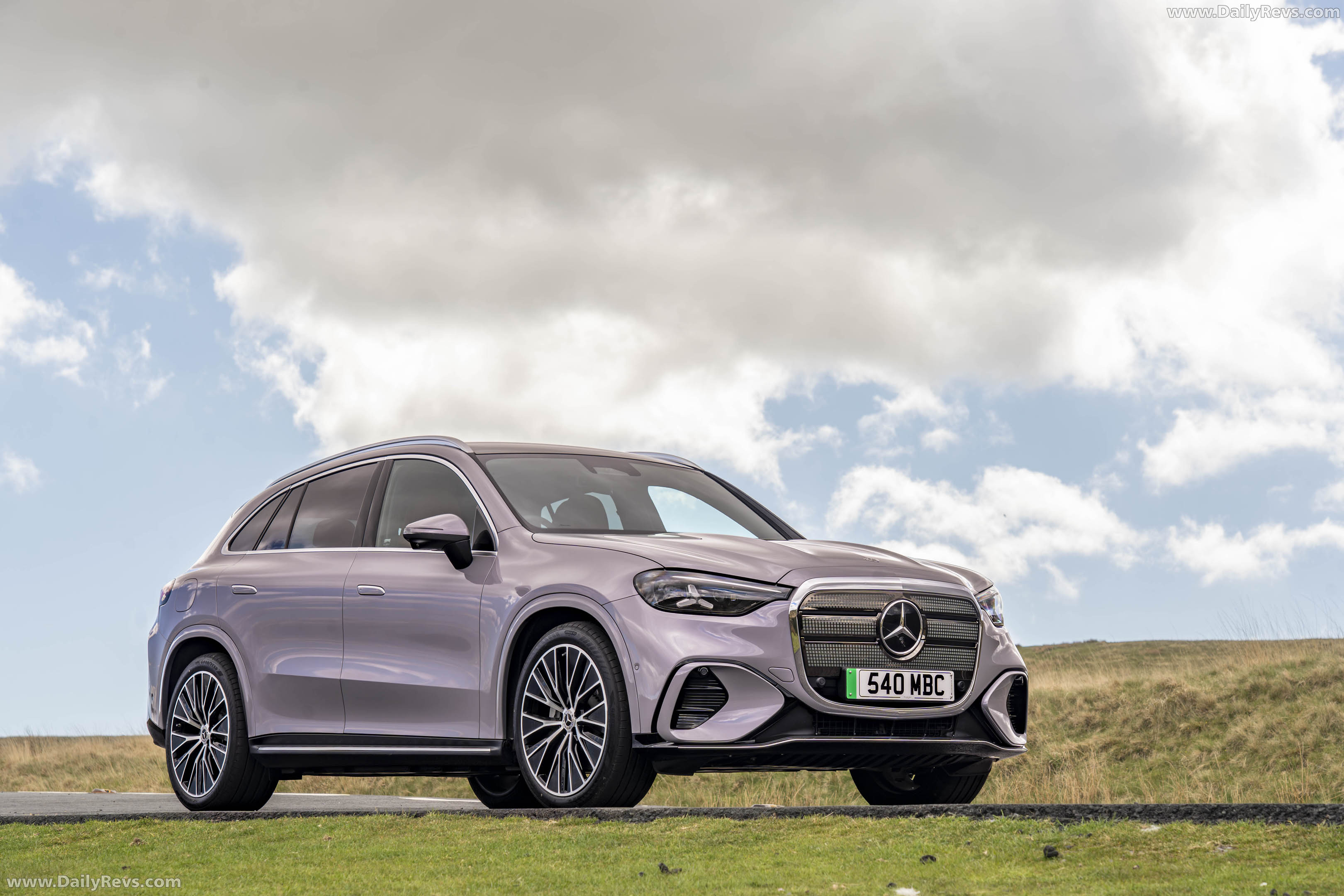 2026 Mercedes-Benz GLC EQ UK Version X540 Front View